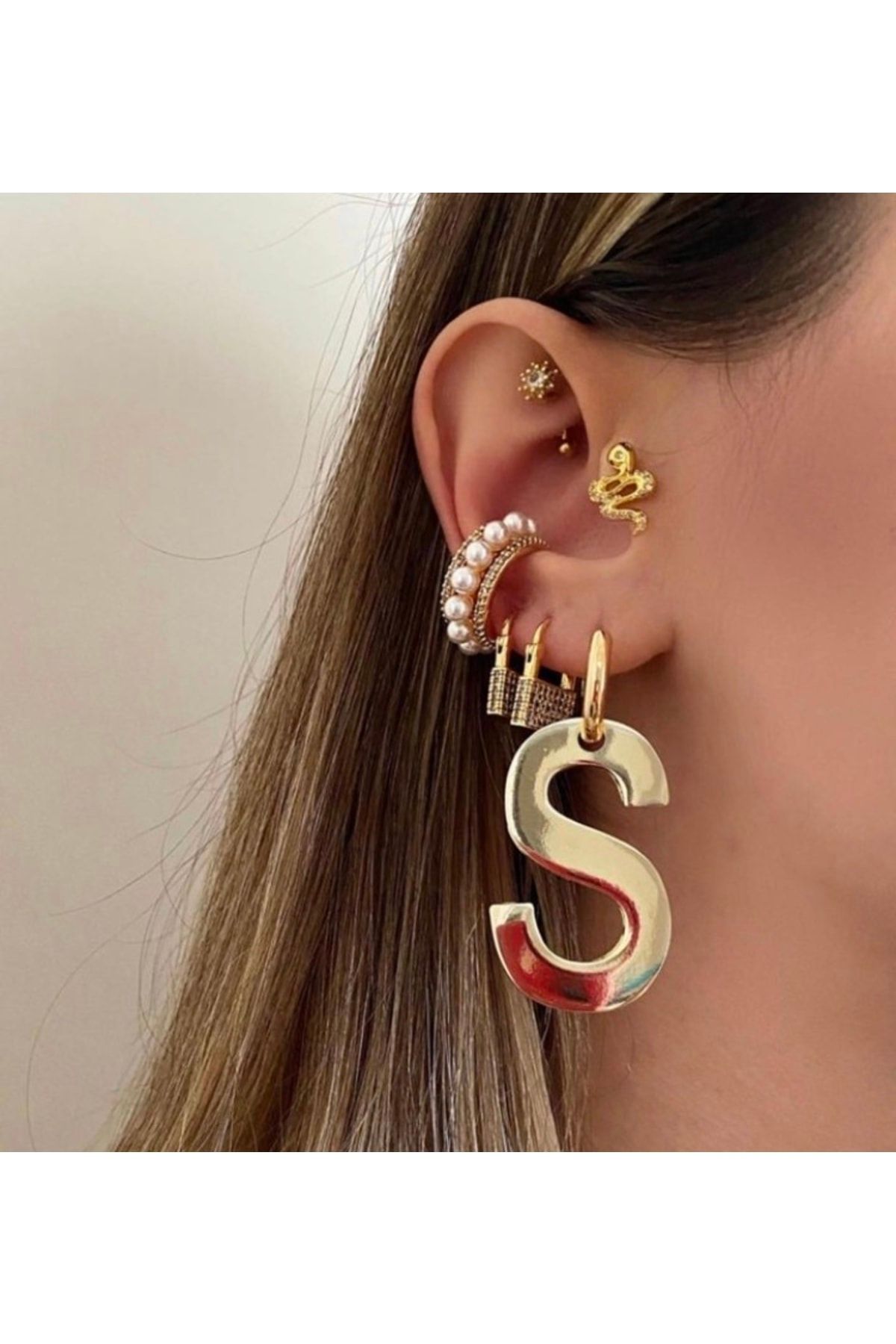 Letter outlet earrings gold