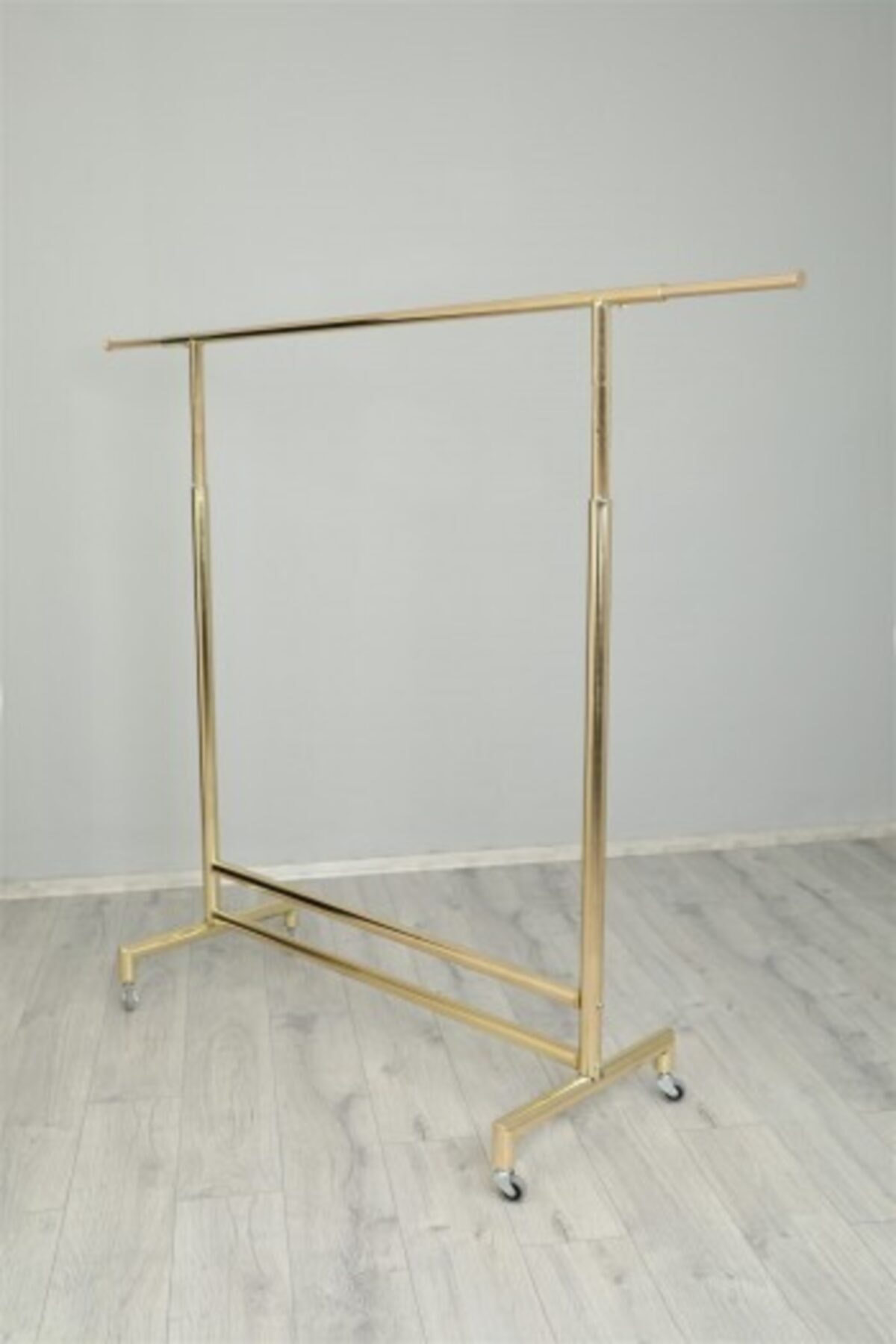 Modern Raf Gold Askılık Yuvarlak Borudan Stand
