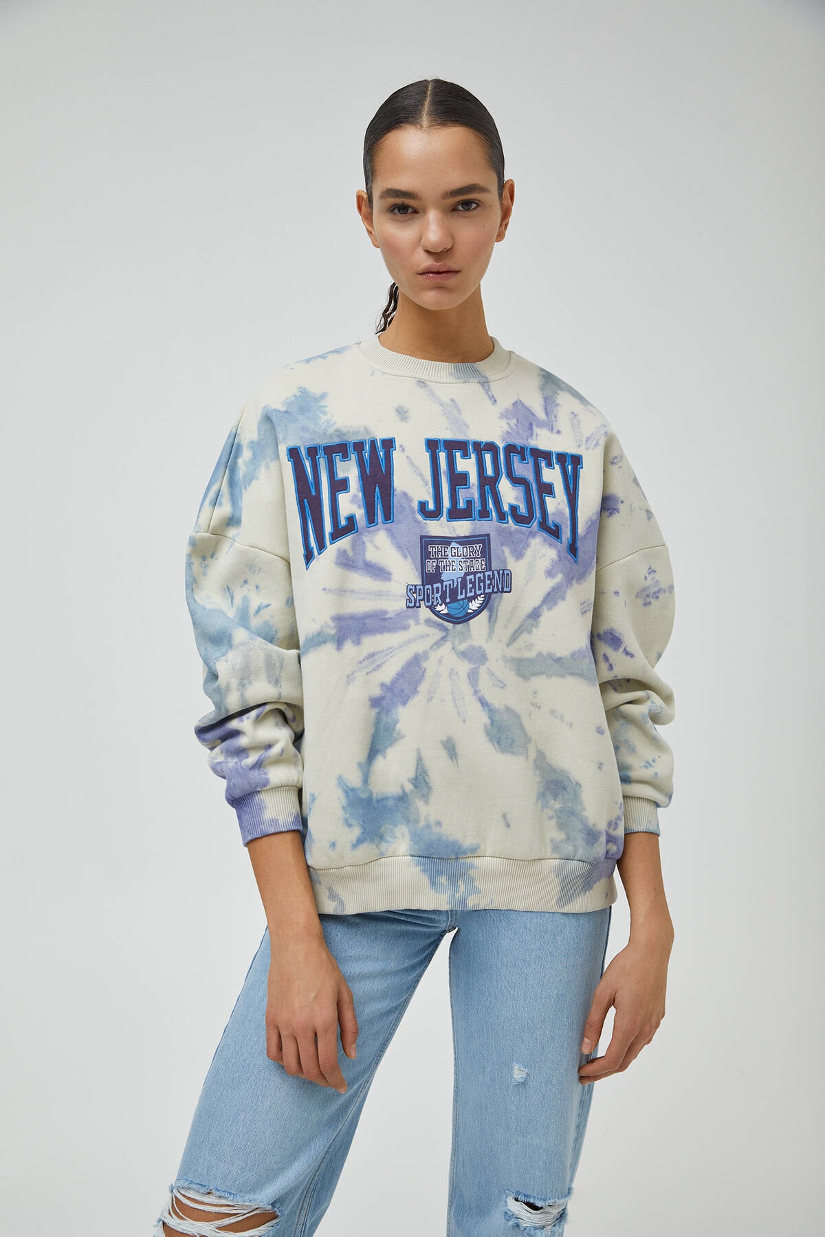 Pull and bear sweatshirt trendyol clearance