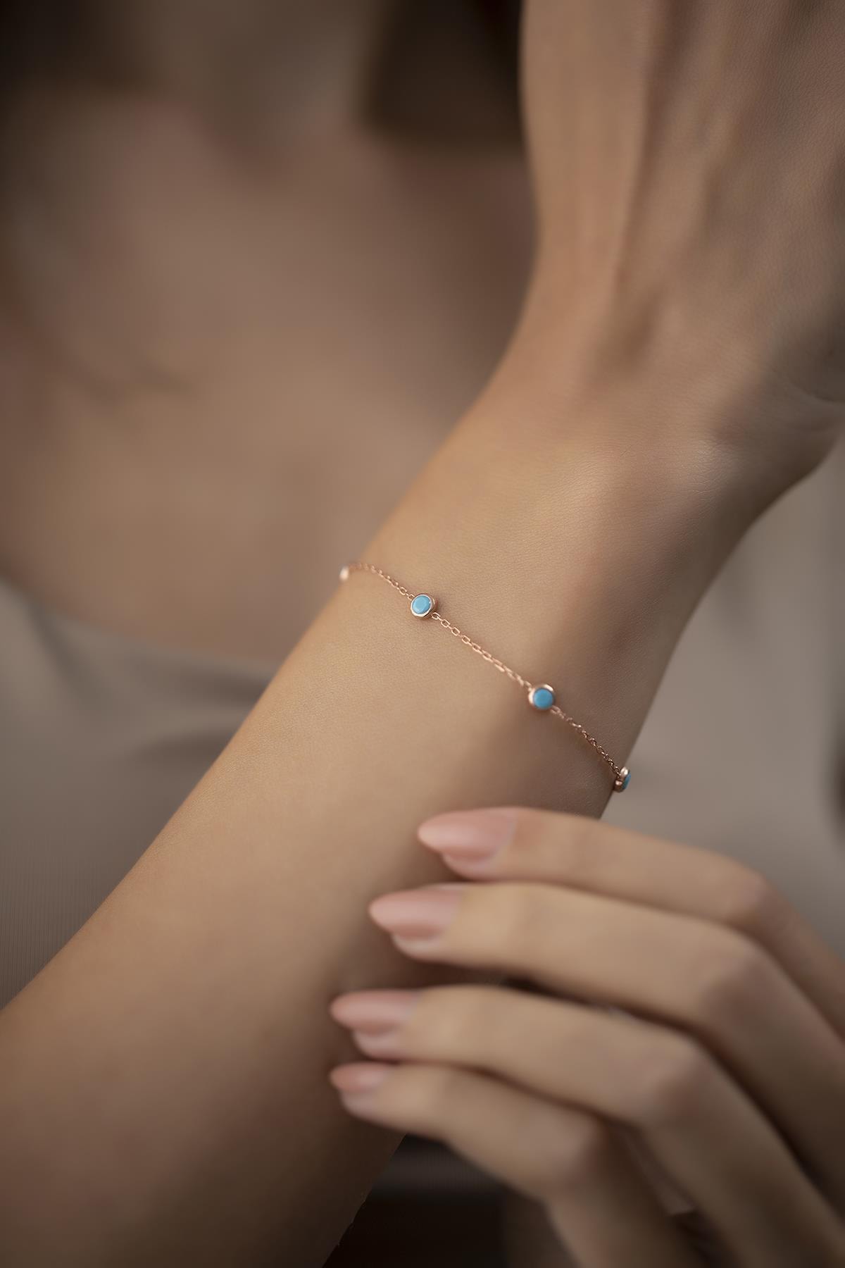 Ninova Silver Kadın Turkuaz Firuze Taşlı Model Rose Kaplama Gümüş Bileklik