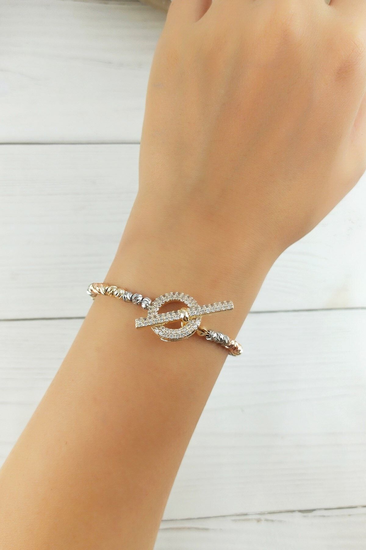 Çlk Accessories Üç Renk Taşlı Kilit Dorika Bileklik B400