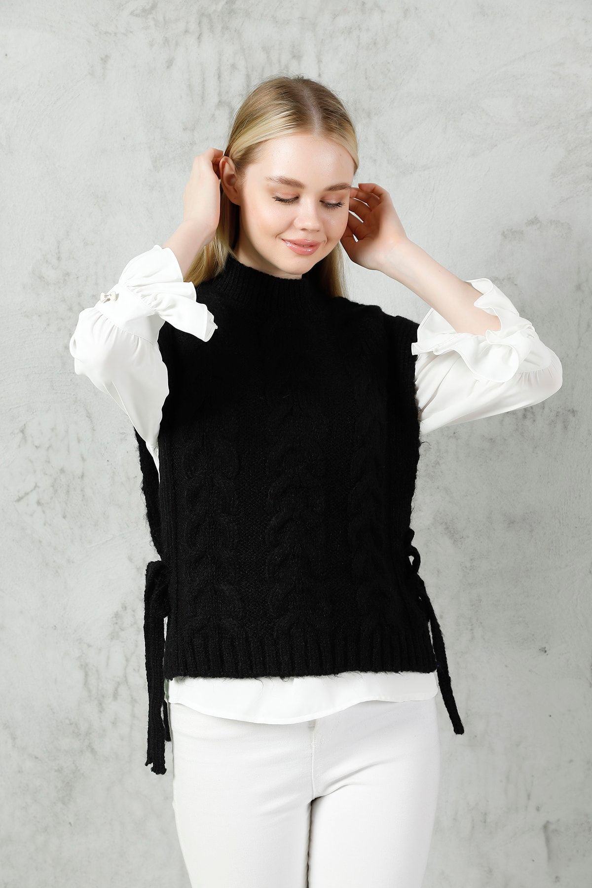 KL M L FE Side Tie Sweater Trendyol