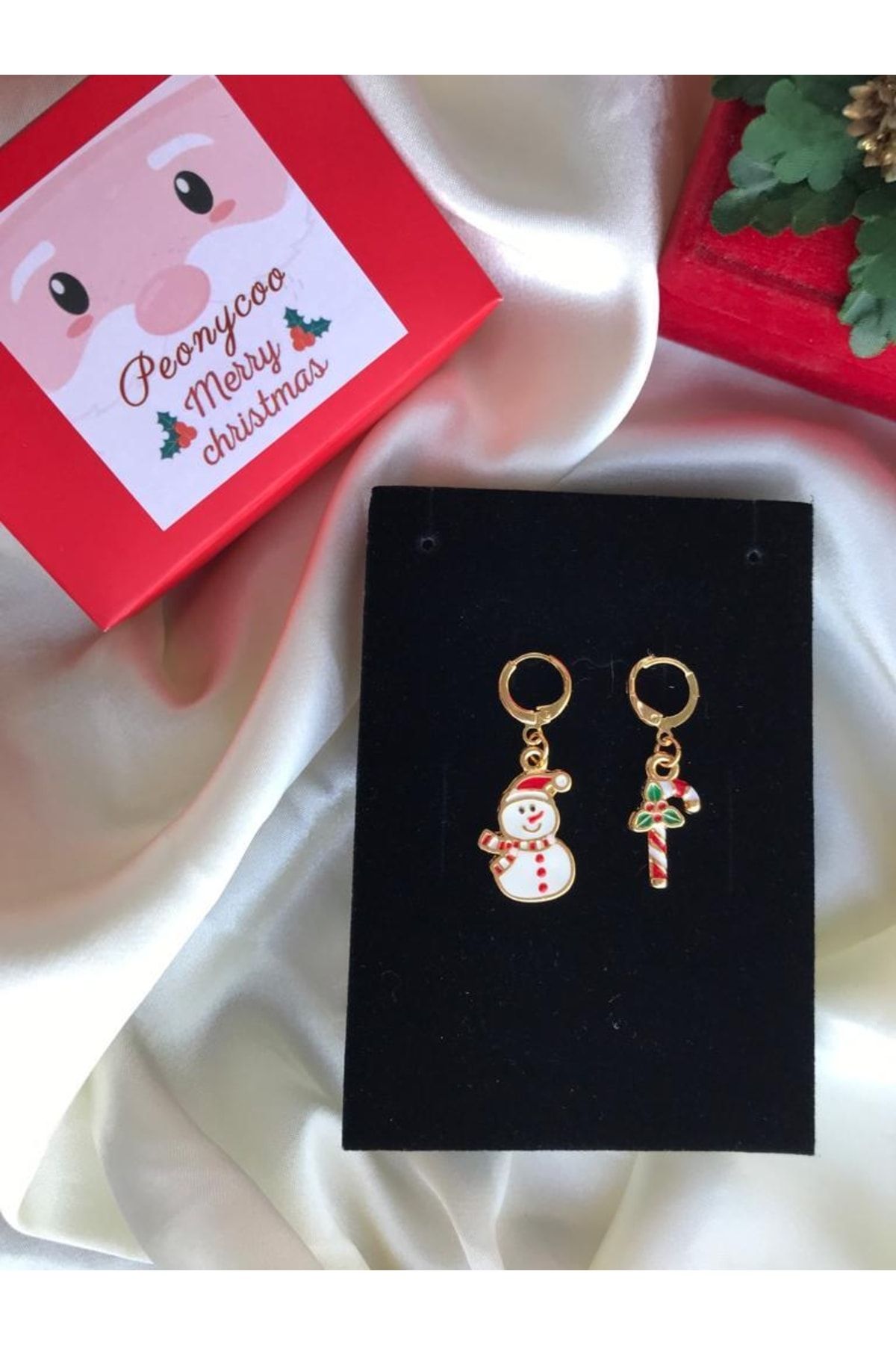 Classy christmas shop earrings