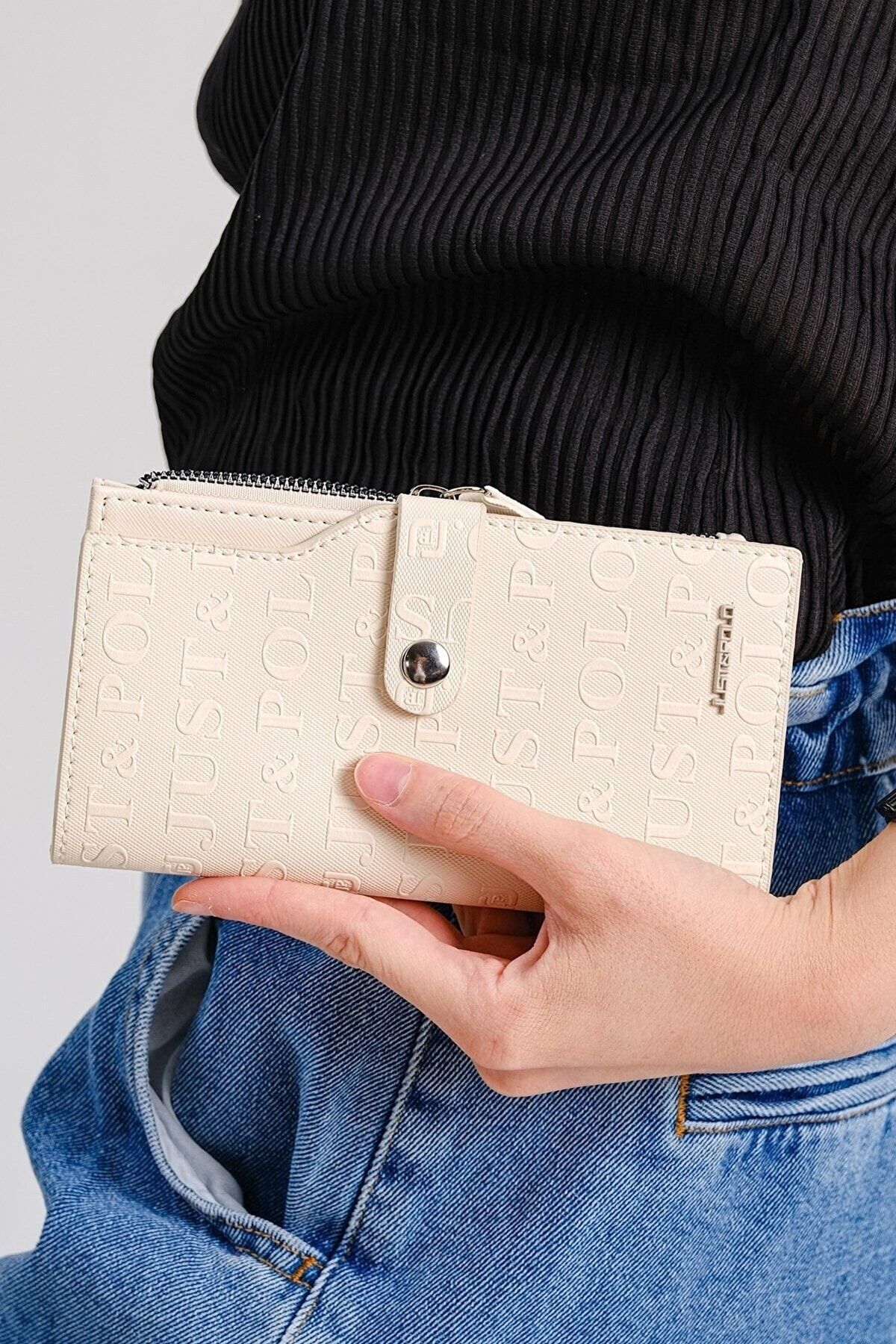 Women's locking wallet shop