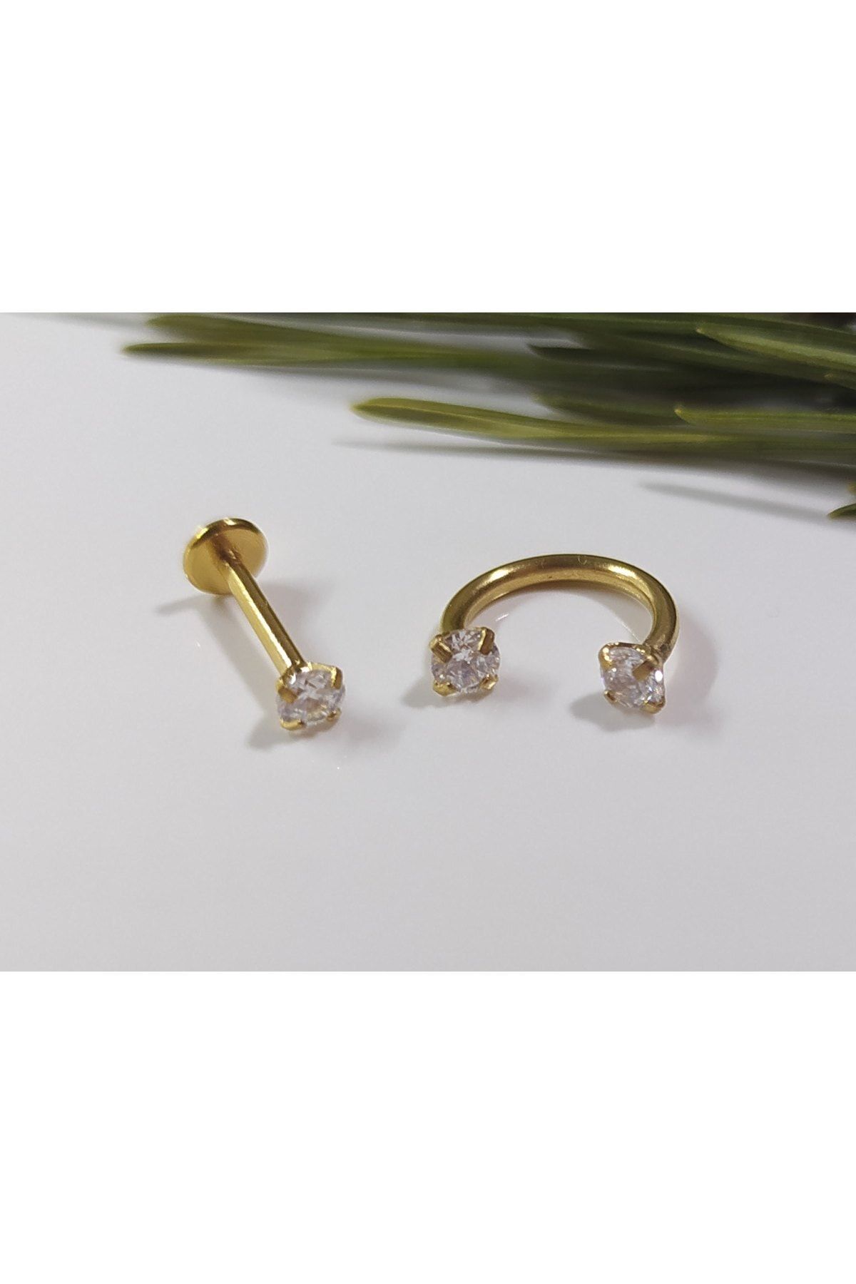 Işıl Işıl Cerrahi Çelik Zirkon Taşlı Gold Piercing, Küpe, Kulak, Kıkırdak, Tragus, Helix (2 Li Set)