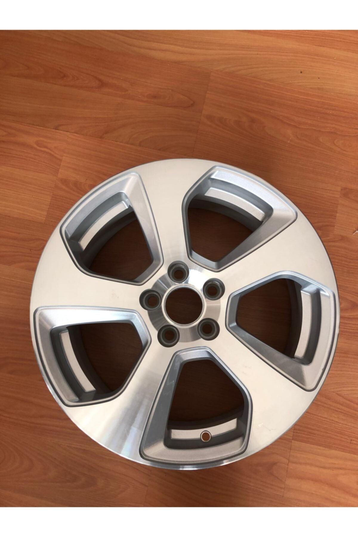kormetal 5x100 Et35 Volkswagen Passat Ile Uyumlu 16inç