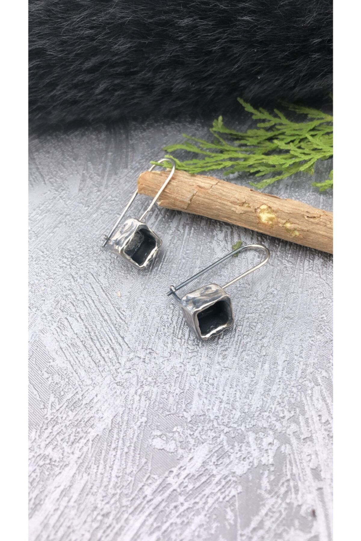 Joel Jewelry El Yapımı Oksitli 925 Ayar Gümüş Küpe