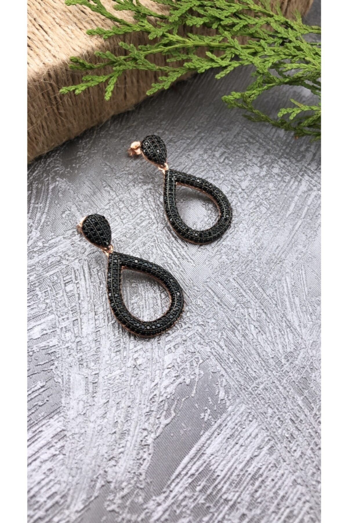 Joel Jewelry Damla Model Siyah Zirkon Taşlı Pembe Altın Kaplamalı Gümüş Küpe