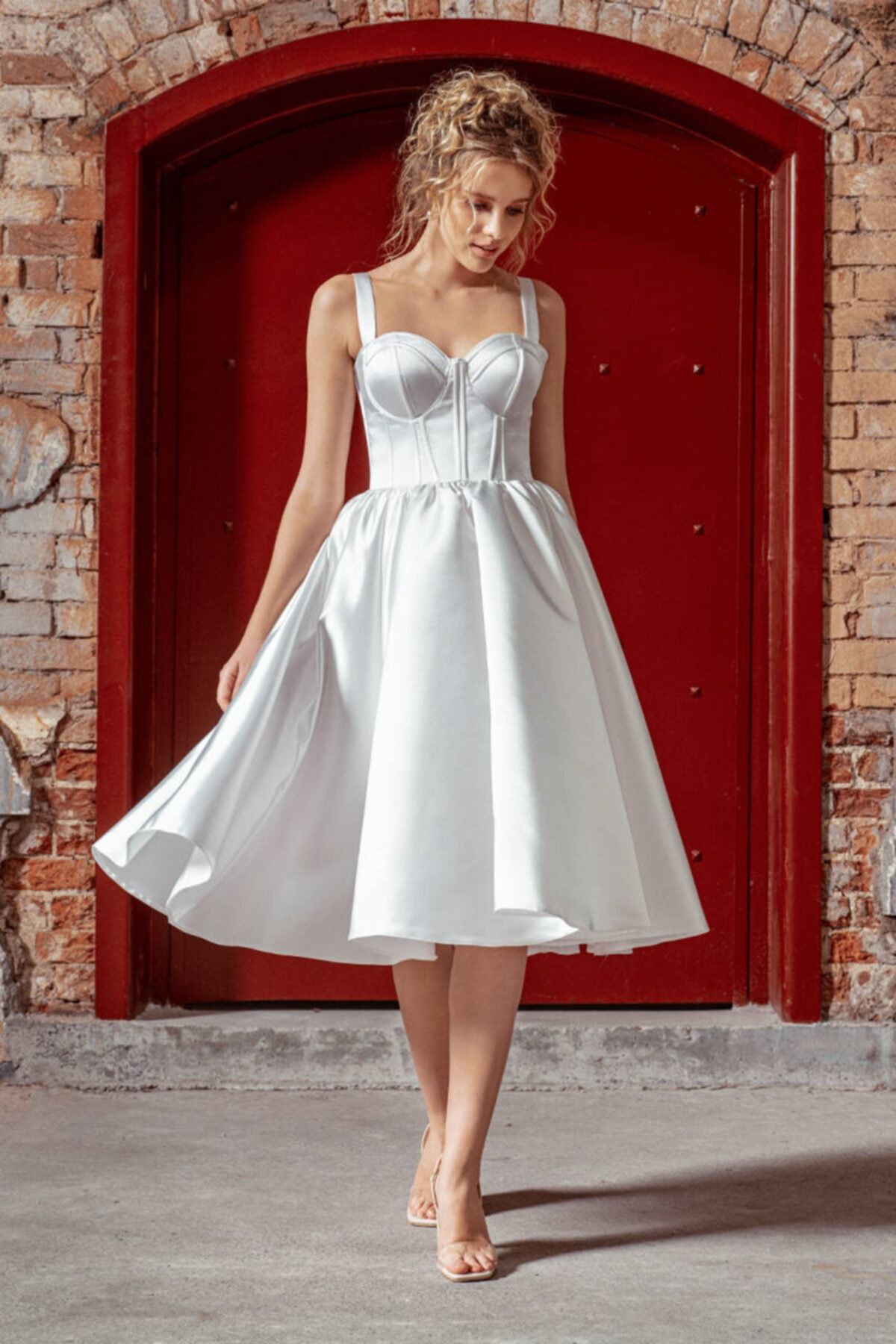 Mediha Cambaz Bridal Weddress Satın Sade Saten Diz Altı Midi Nikahlık Gelinlik