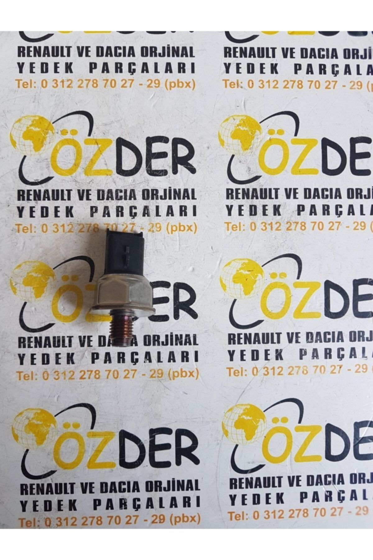 Renault Clio 2 1.5 Dci Enjeksiyon Tevzi Rampa Müşürü 8200584034
