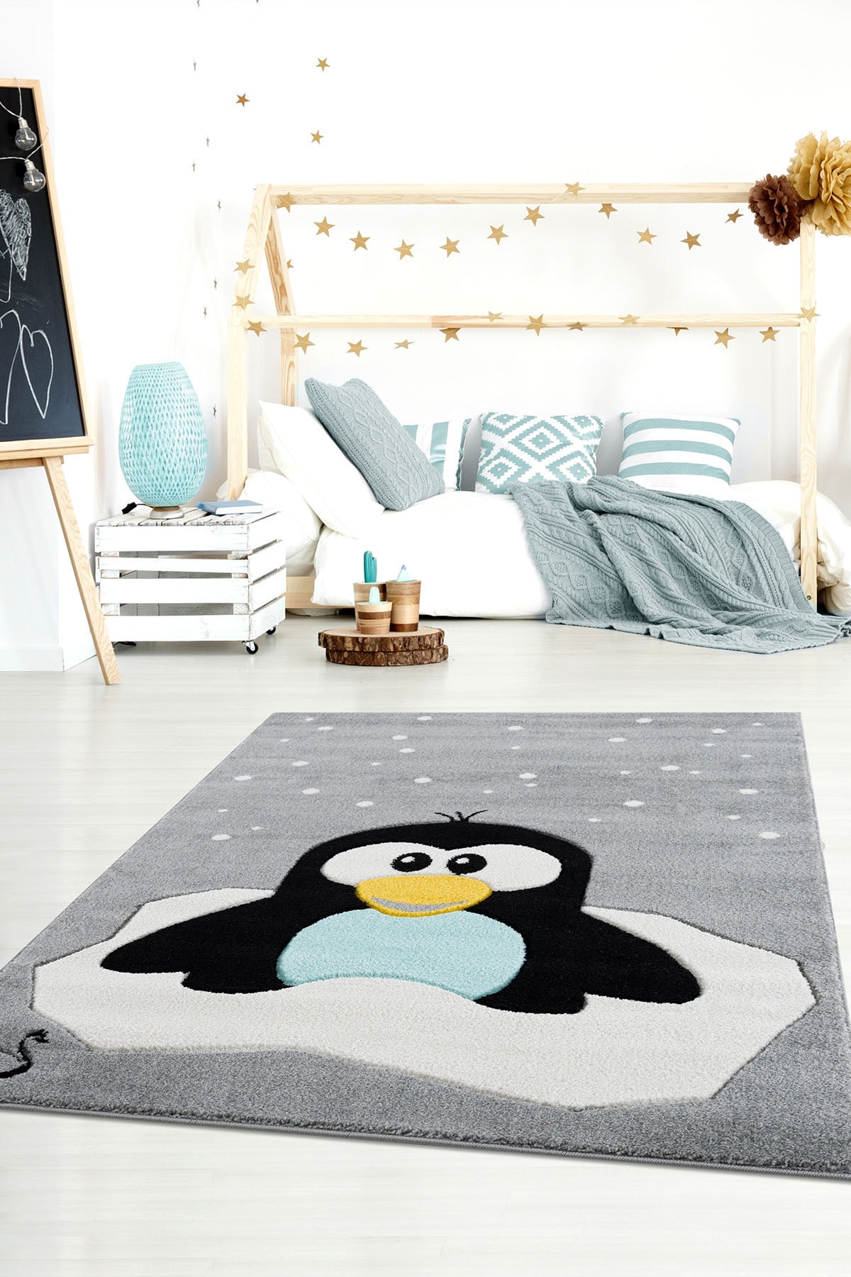 Eliz Home Penguen Desenli Modern Oymalı Makina Dokuma Gri Çocuk Odası Halısı