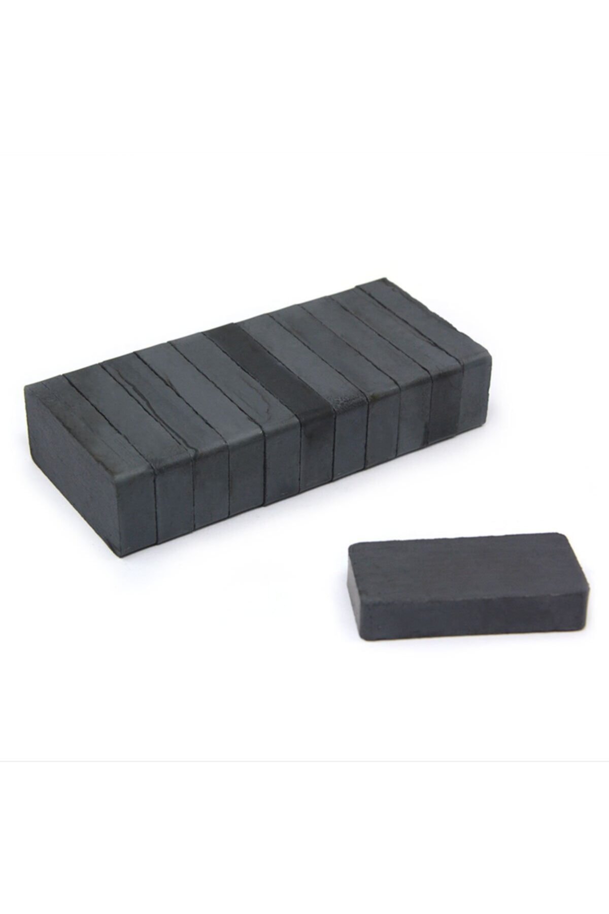 Dünya Magnet 12 Adet 40x25x10 Köşeli Ferrit Kömür Magnet Mıknatıs