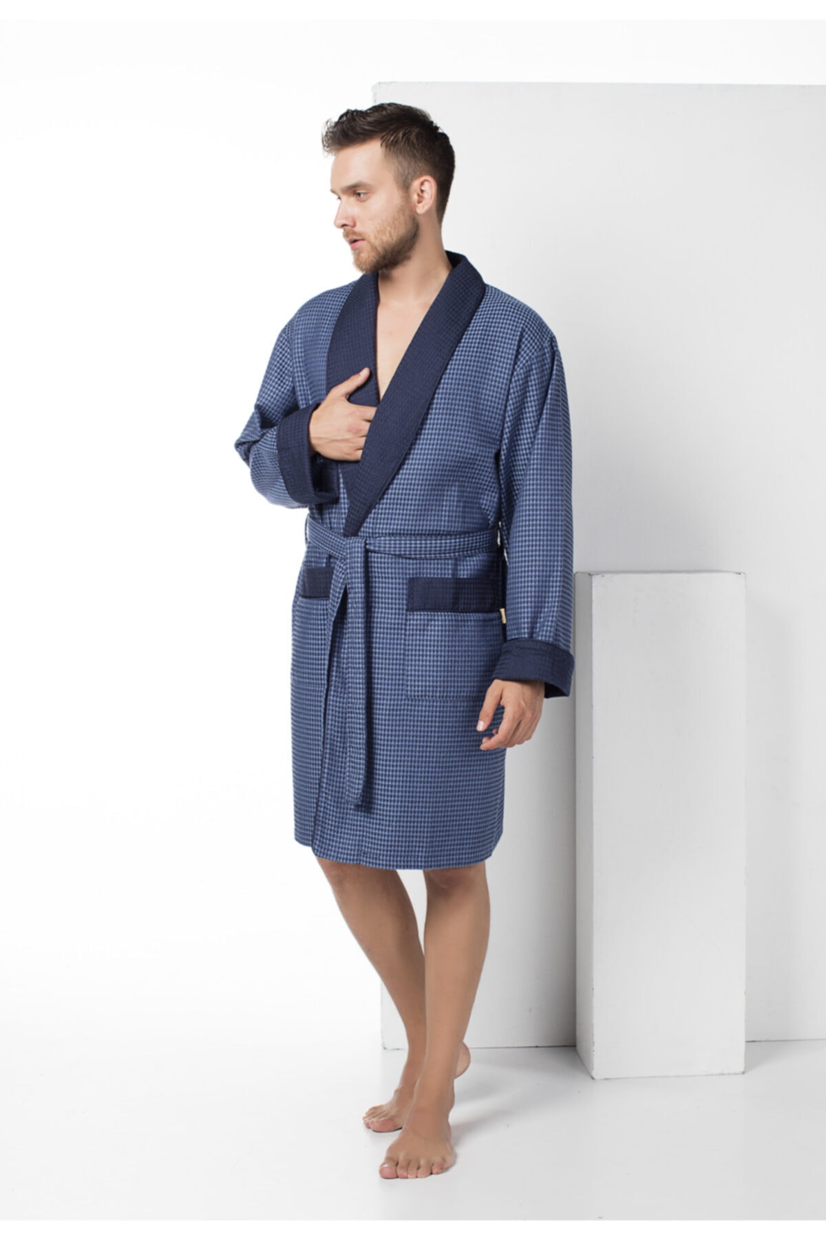 Nuşa Lacivert Mavi Kareli Pike Bambo Cotton Erkek Sabahlık Bornoz
