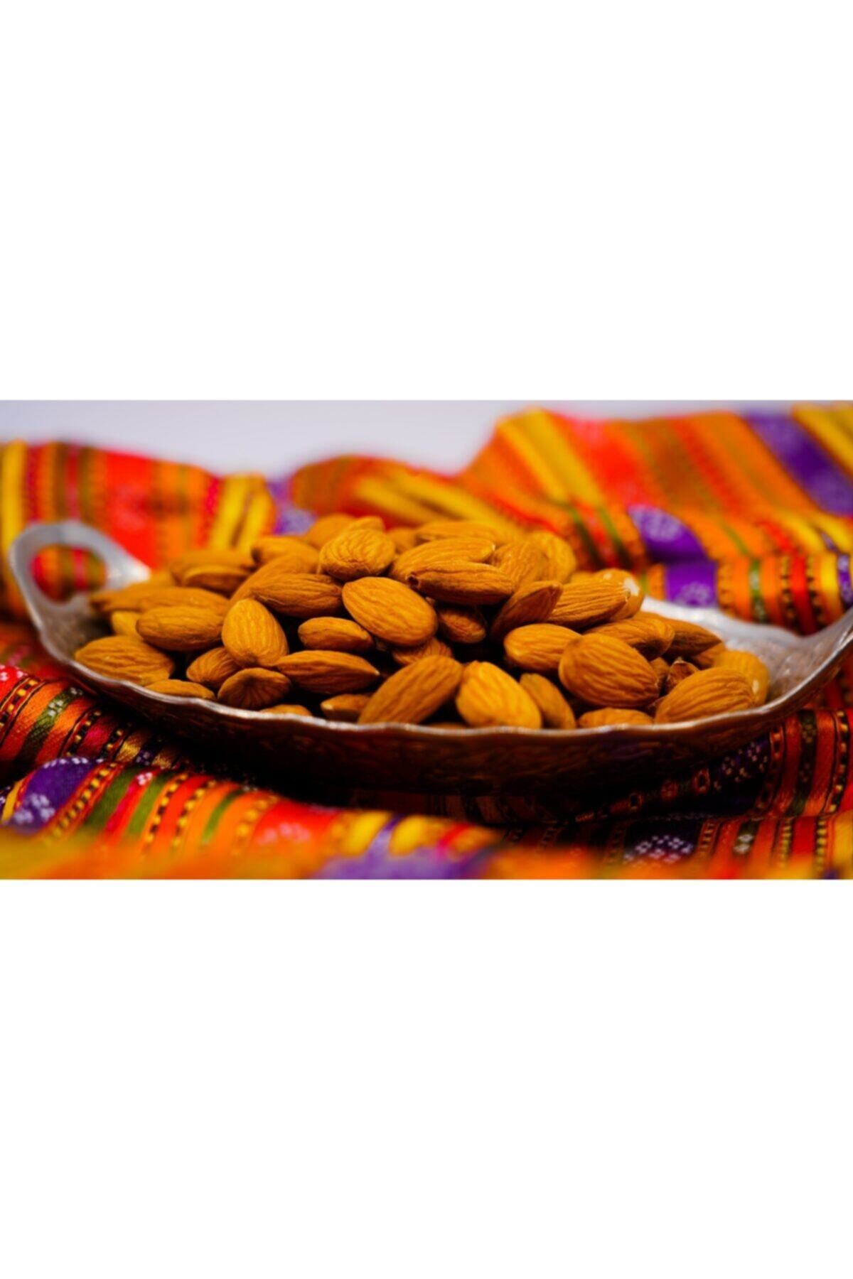 ŞİREHANI FISTIK PAZARI Yerli Çiğ Badem Içi (500gr)