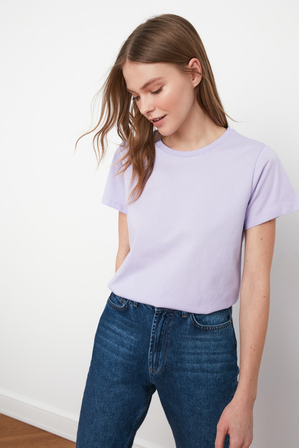 TRENDYOLMİLLA Lila %100 Pamuk Süprem Bisiklet Yaka Basic Örme T-Shirt TWOSS20TS0133