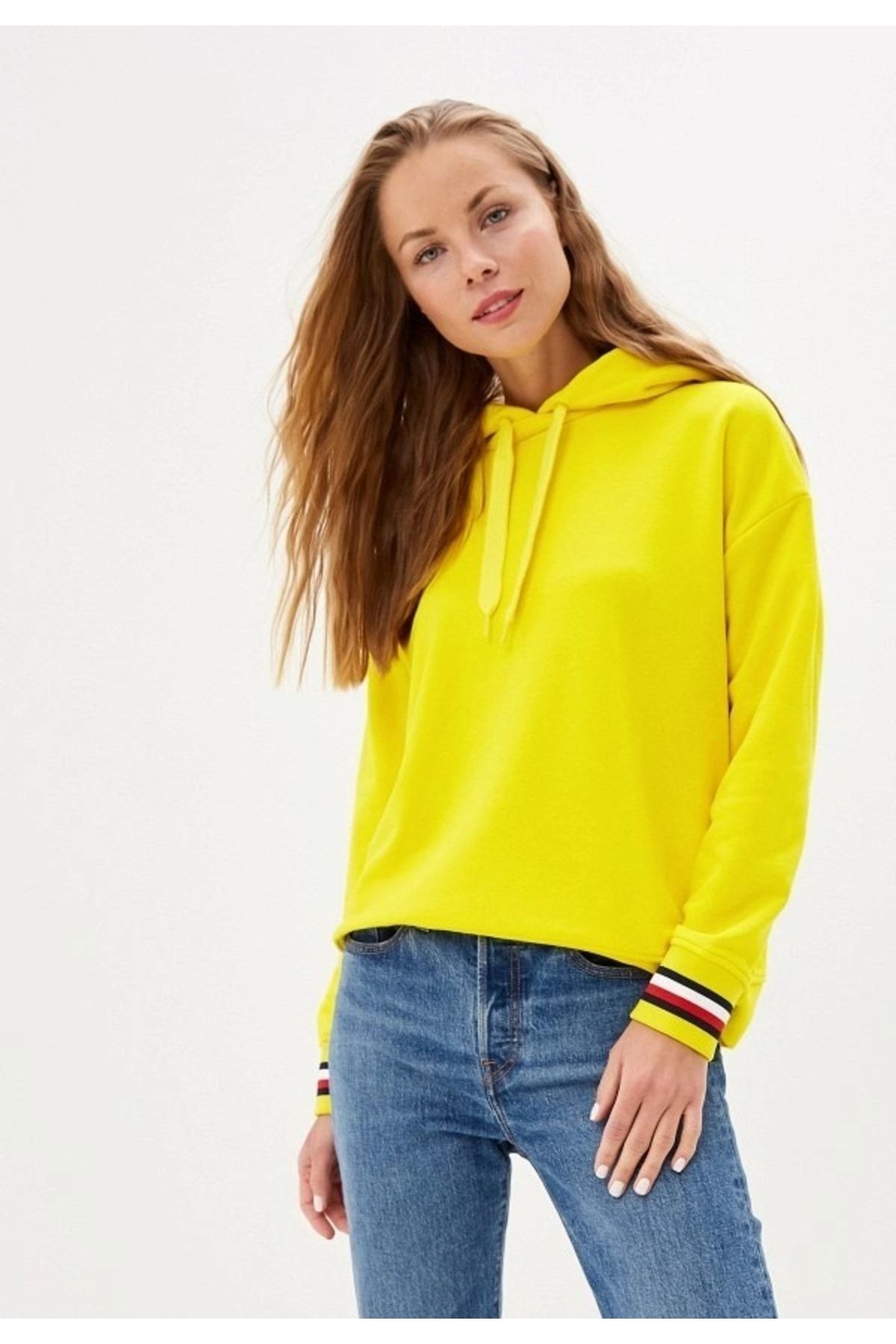 Tommy Hilfiger Sweatshirt Yellow Oversize Trendyol