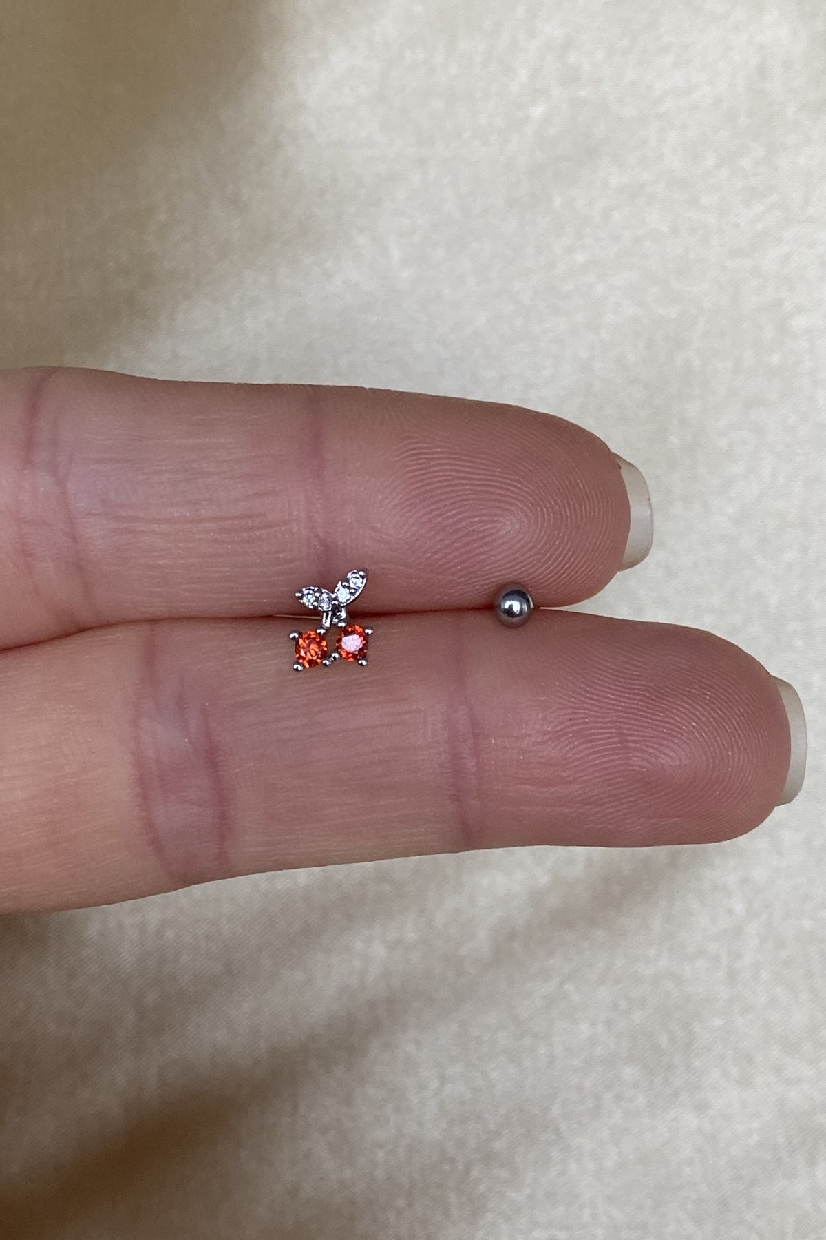 TAKIKRALI Kiraz Figürlü Tragus Kıkırdak Helix Piercing