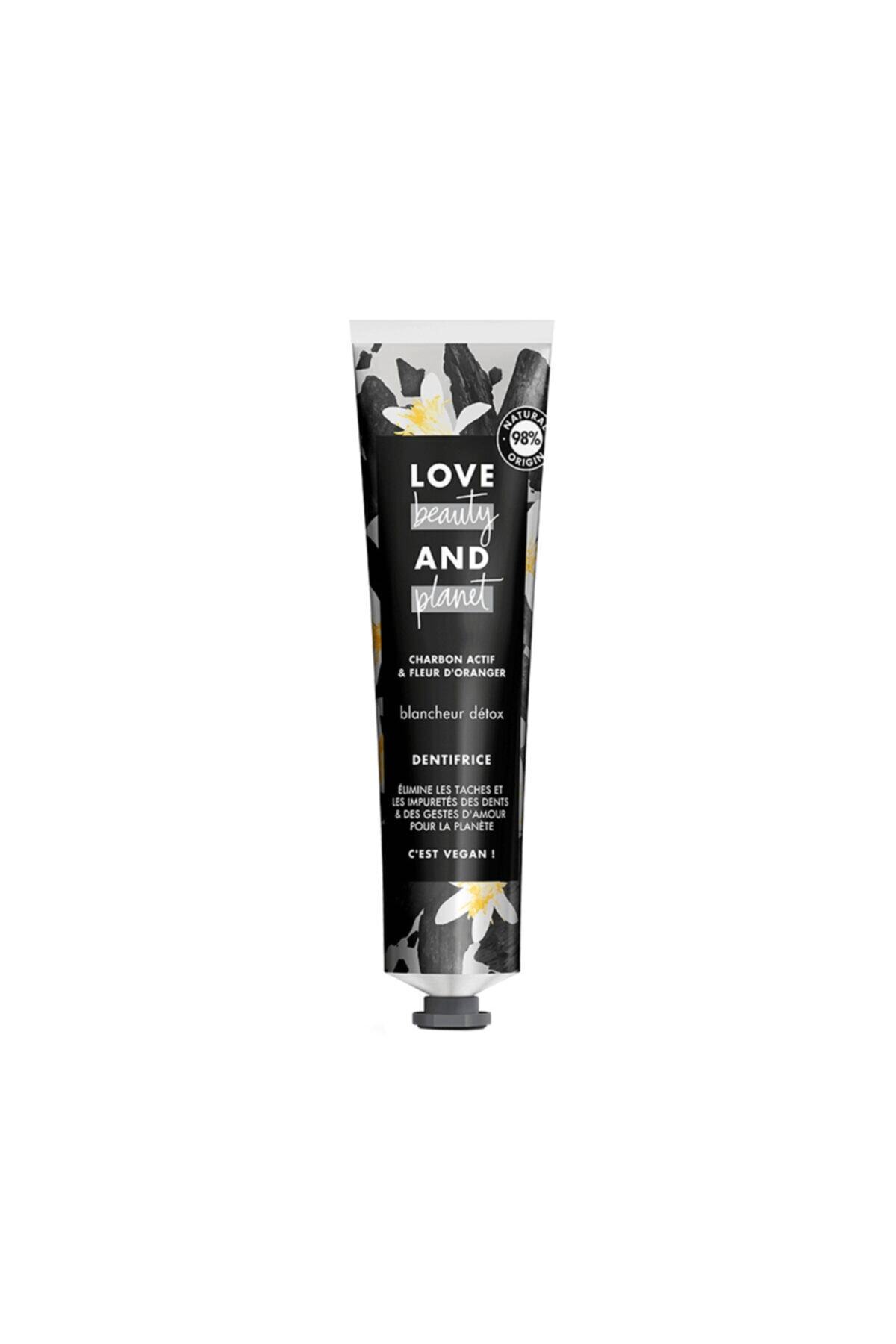 Love Beauty and Planet Charcoal Diş Macunu 75 Ml