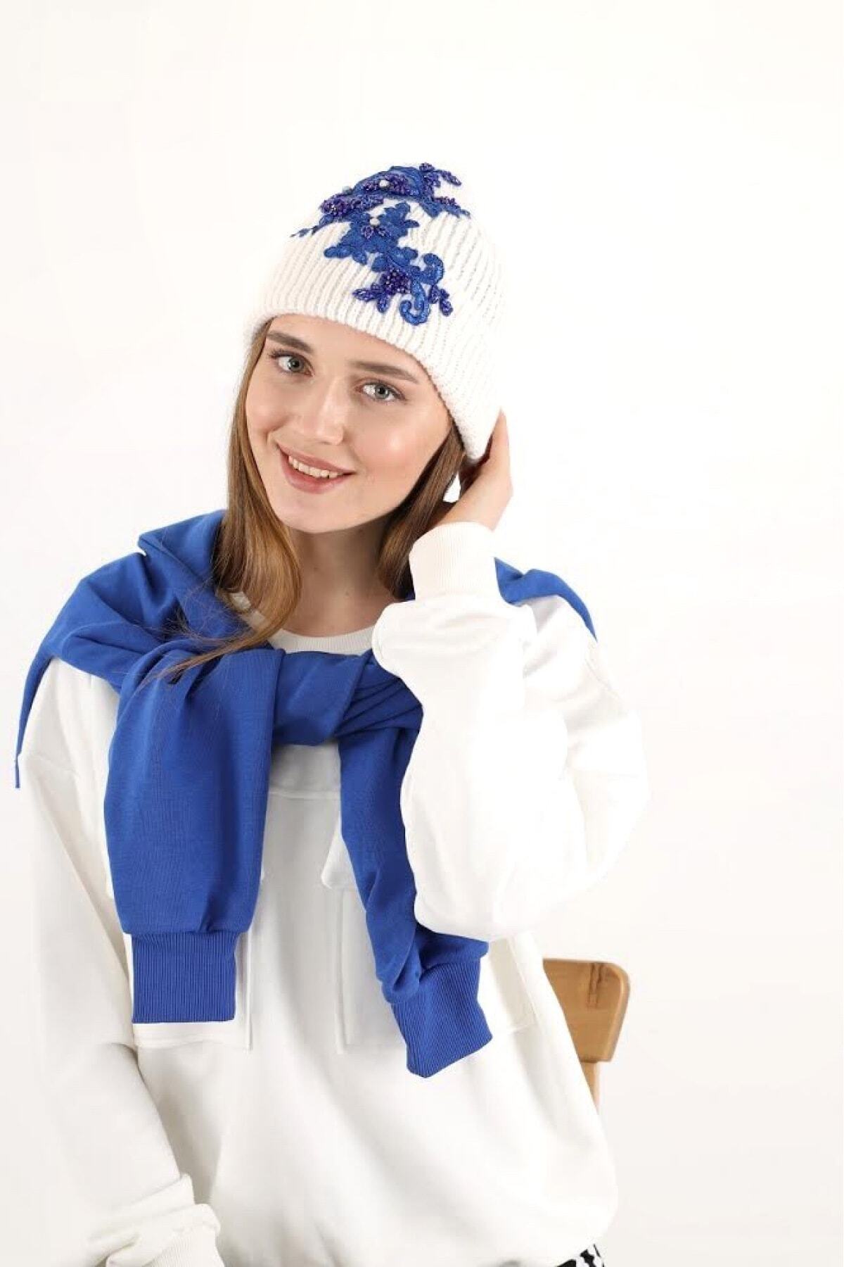ENORA MODA Kadın Saks Çiçek Işlemeli Bere