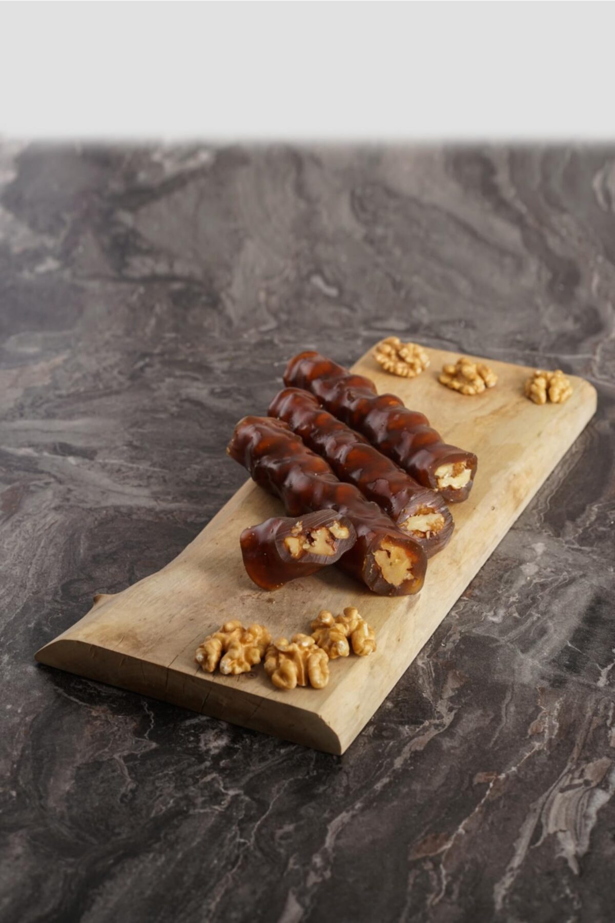 BULUTLAR KURUYEMİŞ Cevizli Pekmezli Sucuk (Kg) 500 gr