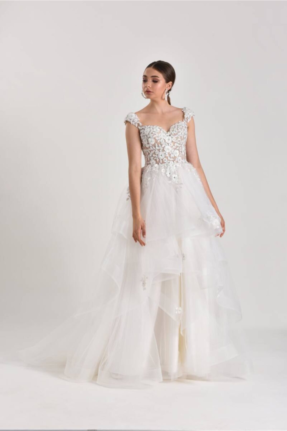 Mediha Cambaz Bridal Tute Transparan 3 Boyutlu Valon Etek Gelinlik