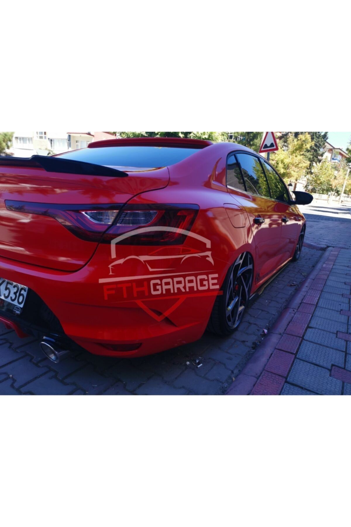 FTH GARAGE Renault Megane 4 - Yan Marşpiyel Lipi Kulaklı Esnek Piano Black Renk