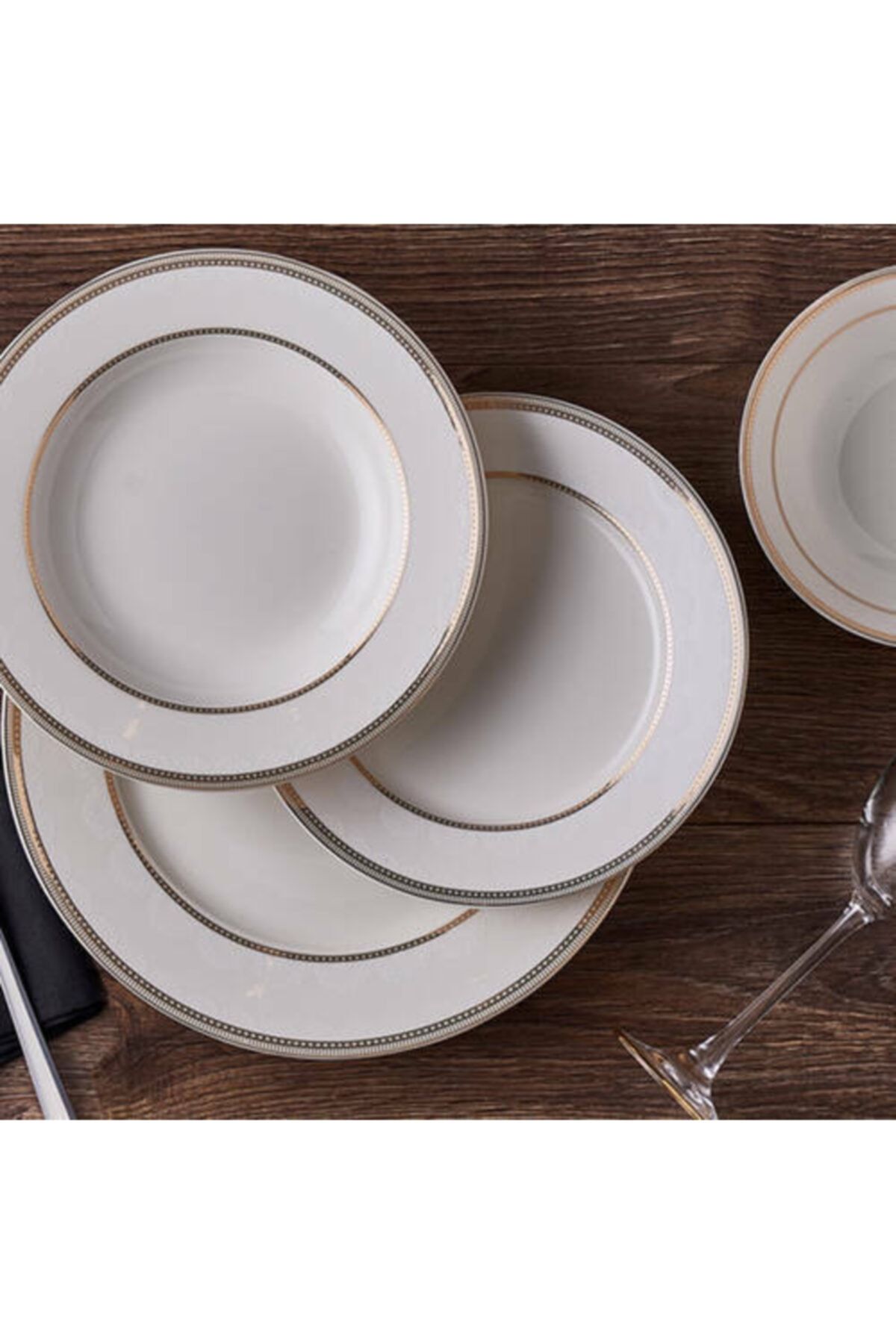 Bernardo Milagros 53 Parça Bonechina Yemek Takımı