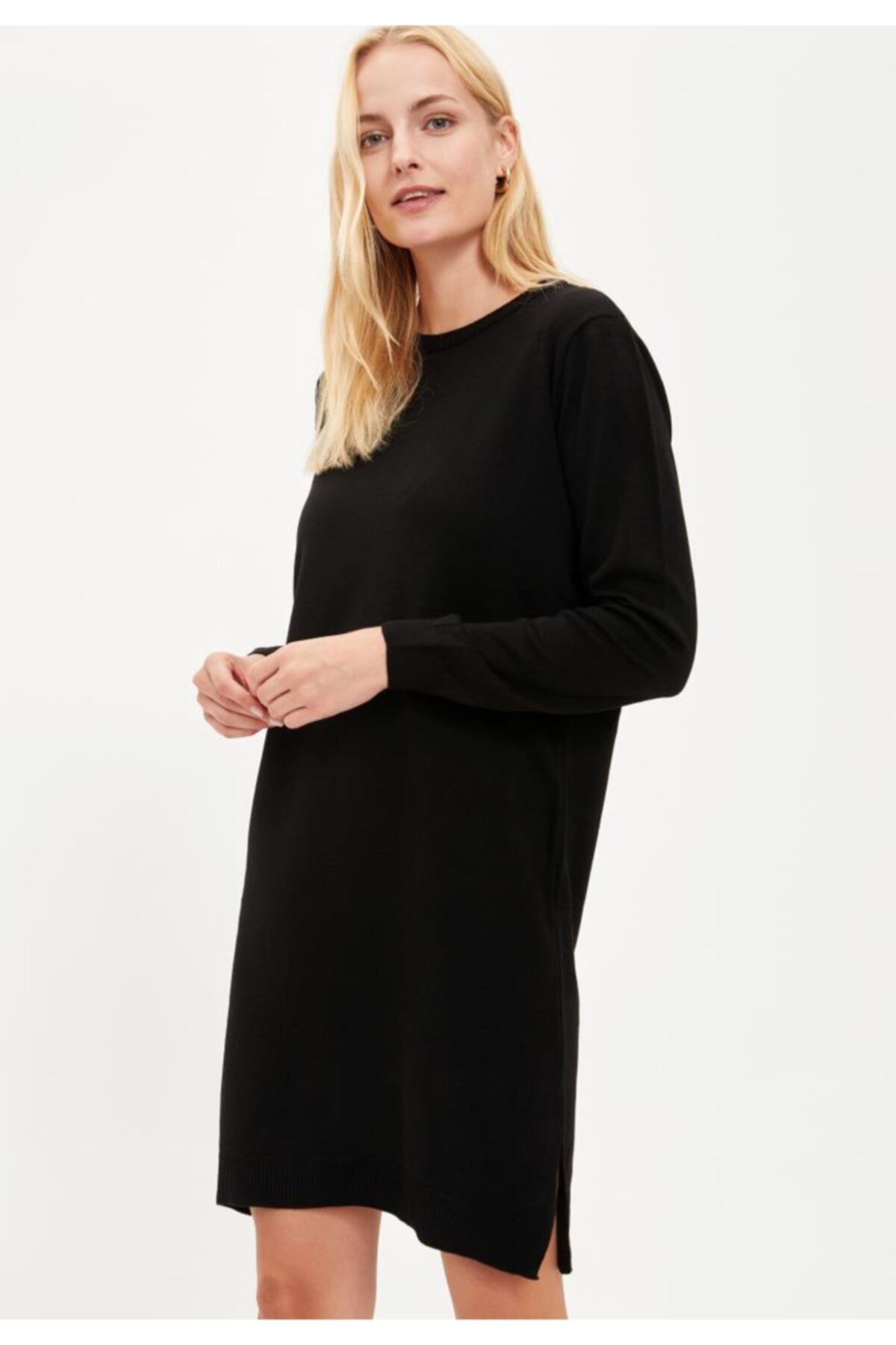 DeFacto Kadın Black Red Balıkçı Yaka Basic Triko Elbise R2220AZ20WN