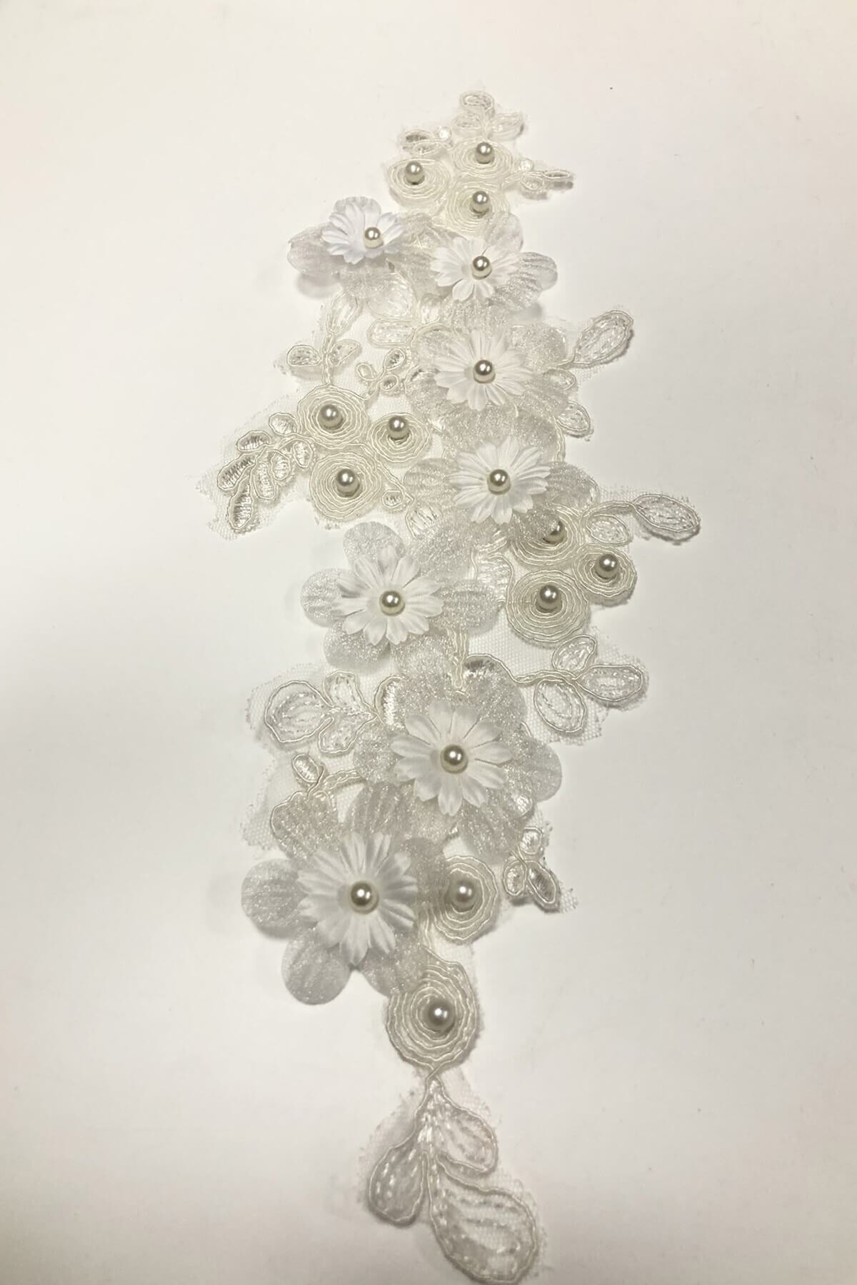 Hayalperest boncuk Krem Inci Işlemeli Parça Güpür Dantel