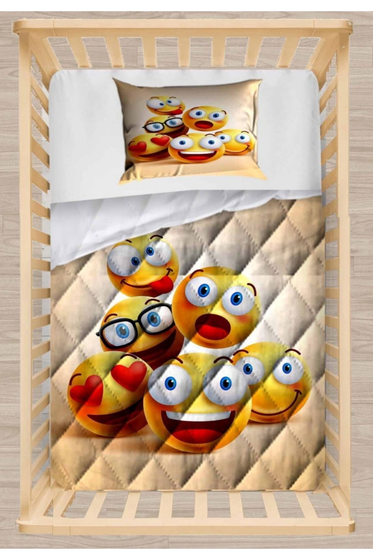Else Halı Else Renkli Emojiler Kapitoneli 3d Desenli Bebek Yorgan Uyku Seti