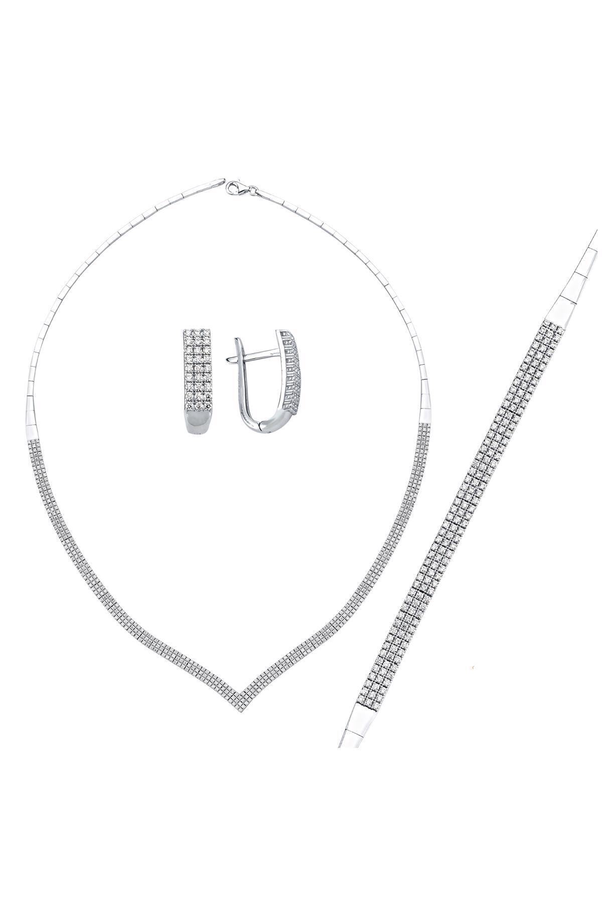 Favori Suyolu Taşlı Beyaz Altın Set Takım