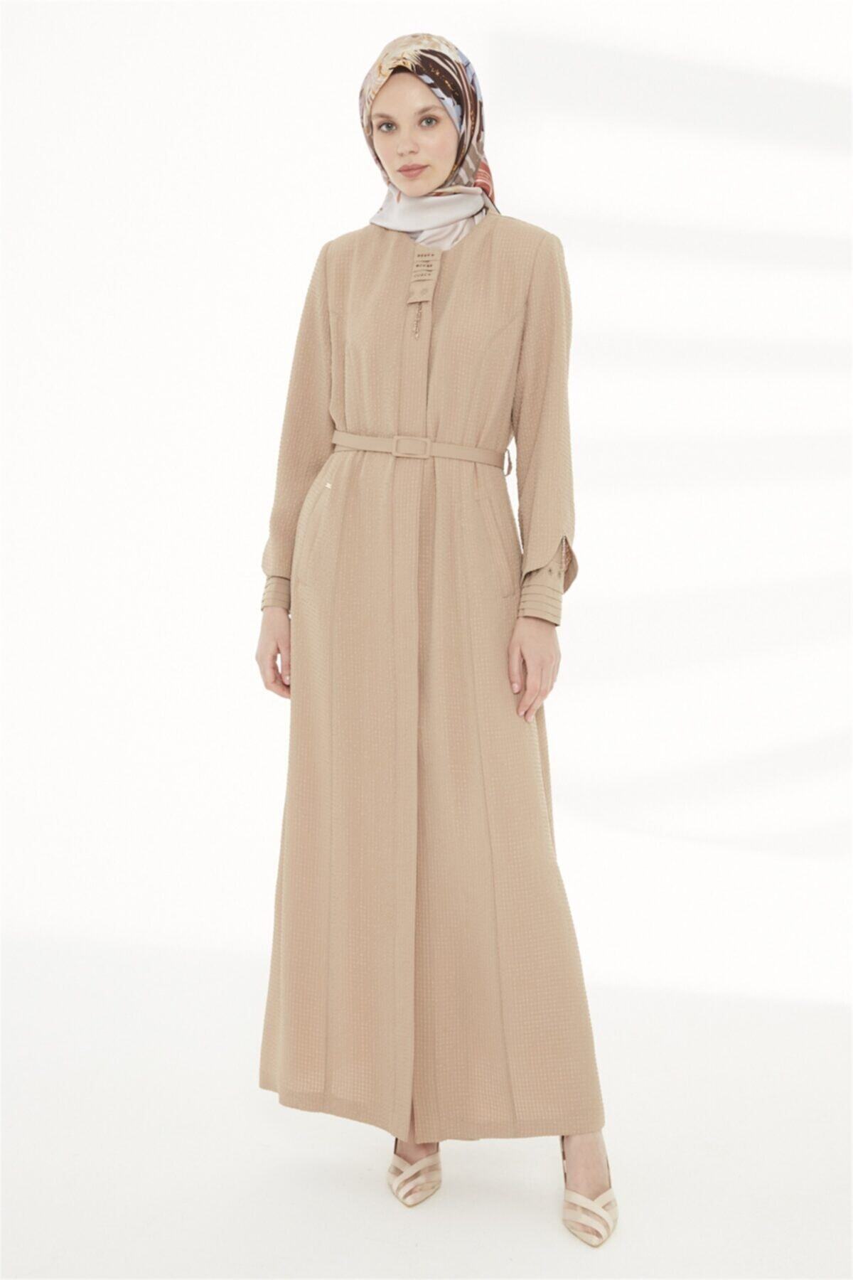 Zühre Kadın Bej Kemer ve Aksesuar Detaylı Pardesü 12511