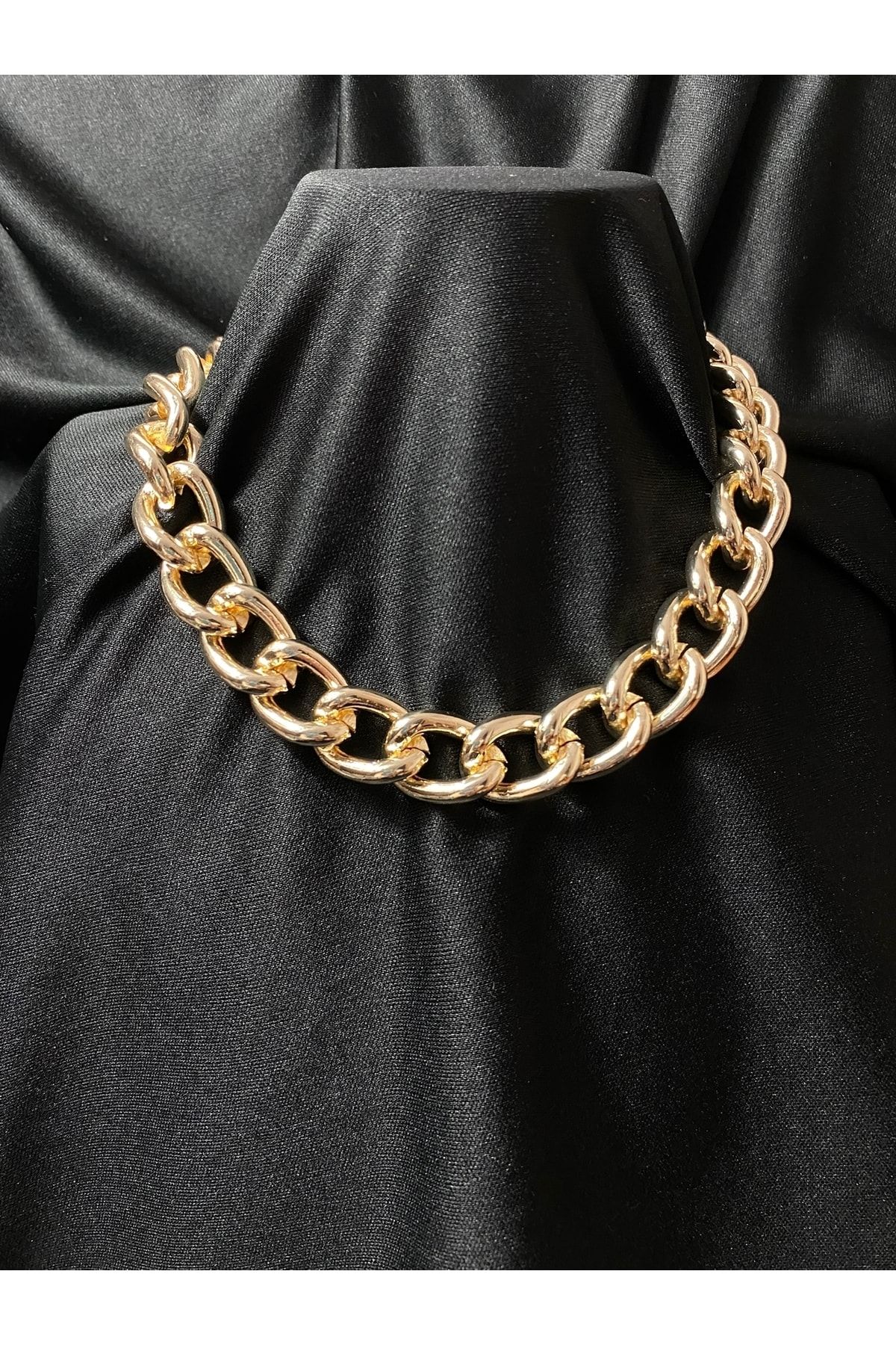 Thick necklace clearance