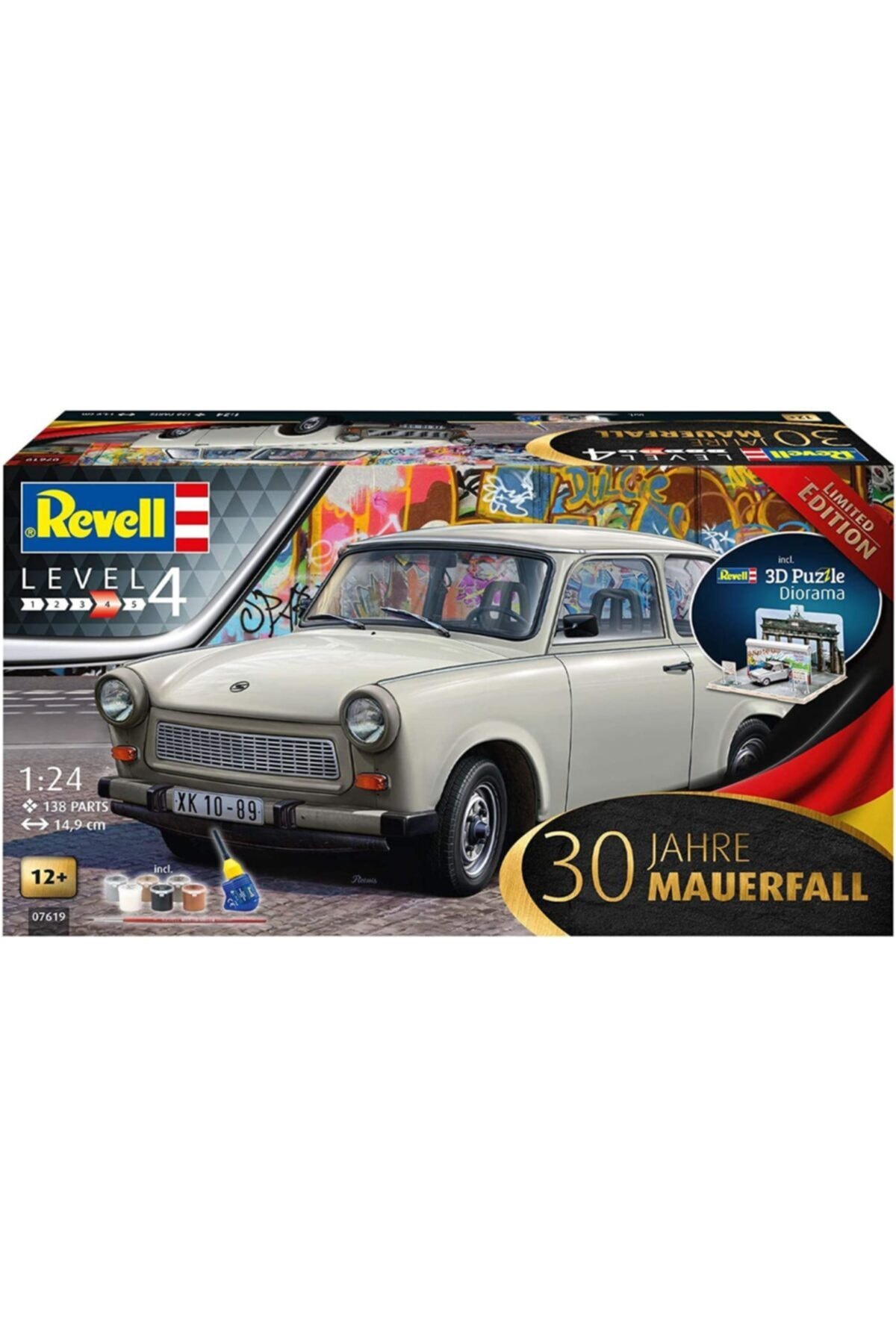 REVELL 30th Anniversary Fall Of The Berlin Wall Model Diorama 1:24 N:07619