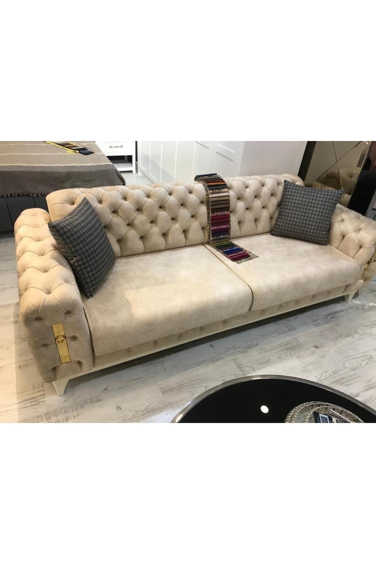Birlik Oturma Grupları Orjinal İtalyan Chester Kapitoneli Üçlü Yataklı Kanepe 235×90 Cm