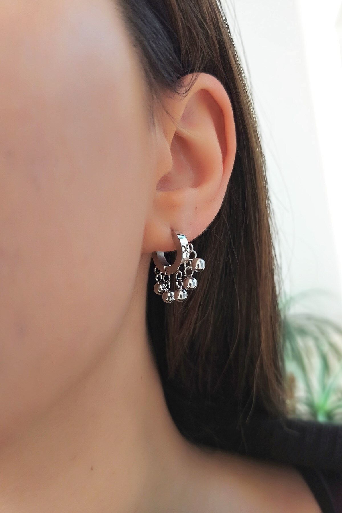 Çlk Accessories Kadın Topçuklu Halka Çelik Küpe
