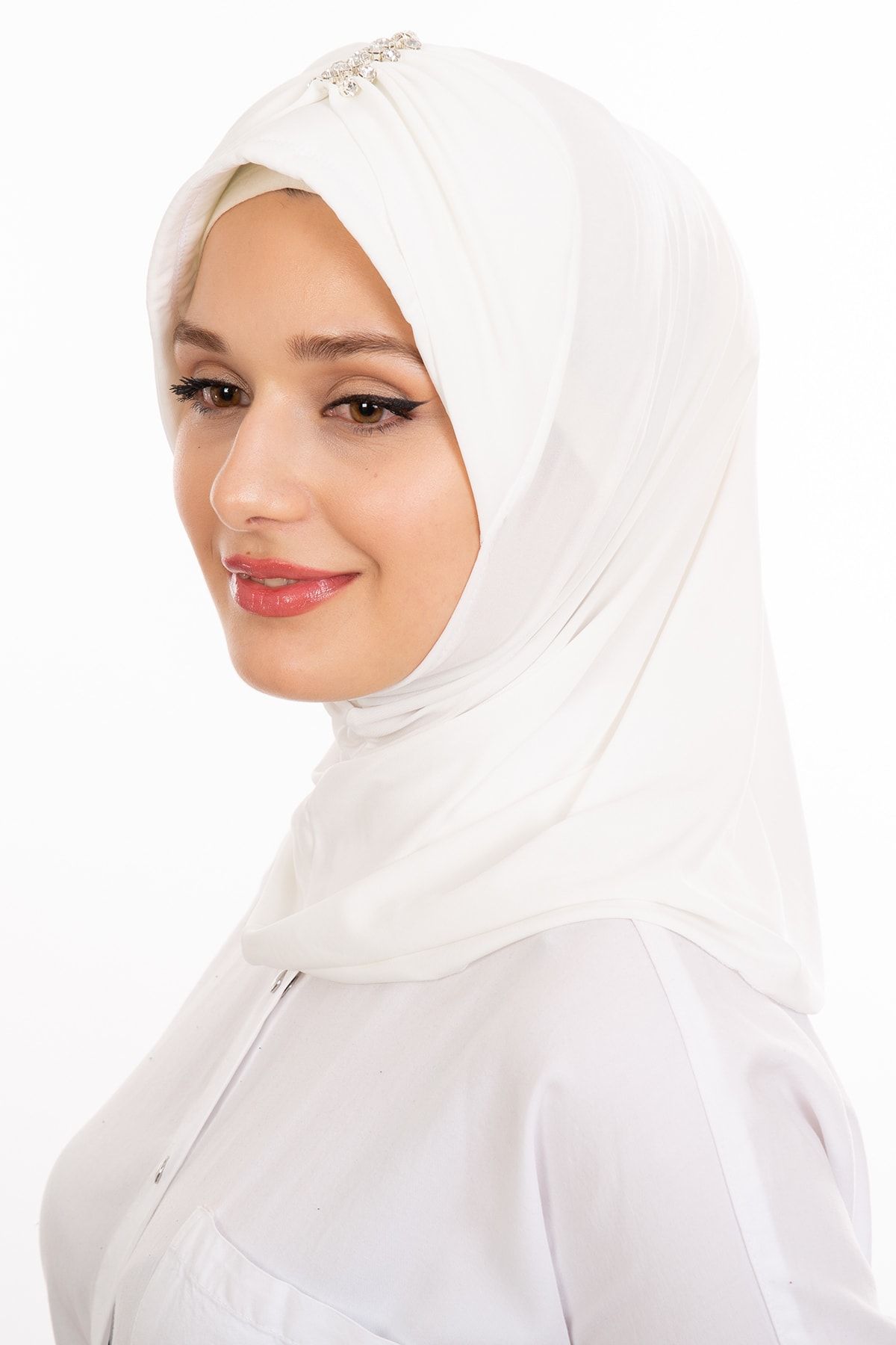 LadyColor Kadın Tesettür Bone Kelebek Taşlı Hijap Krem