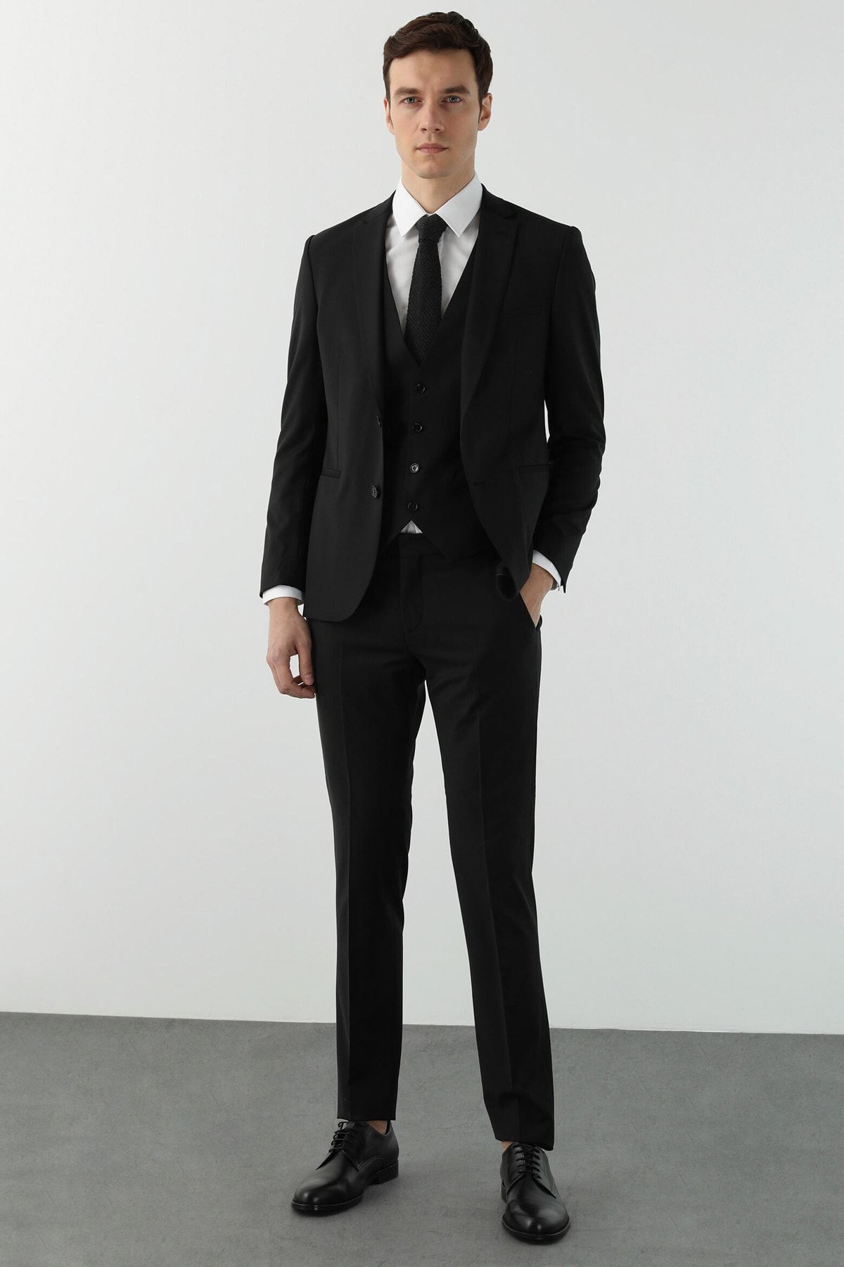 Network Erkek Slim Fit Siyah Yelekli Takım Elbise 1078629