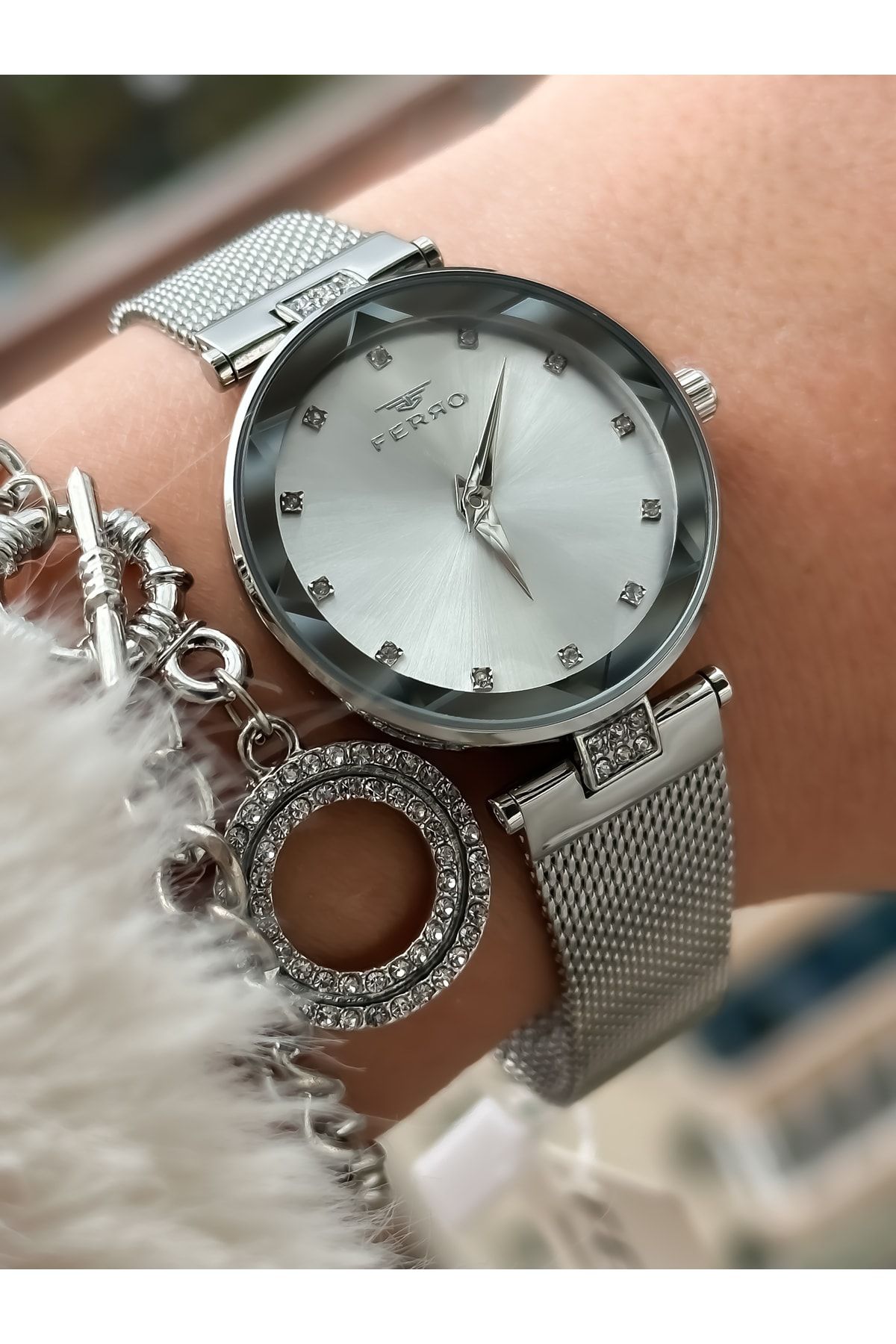Women's silver sales mesh band watch