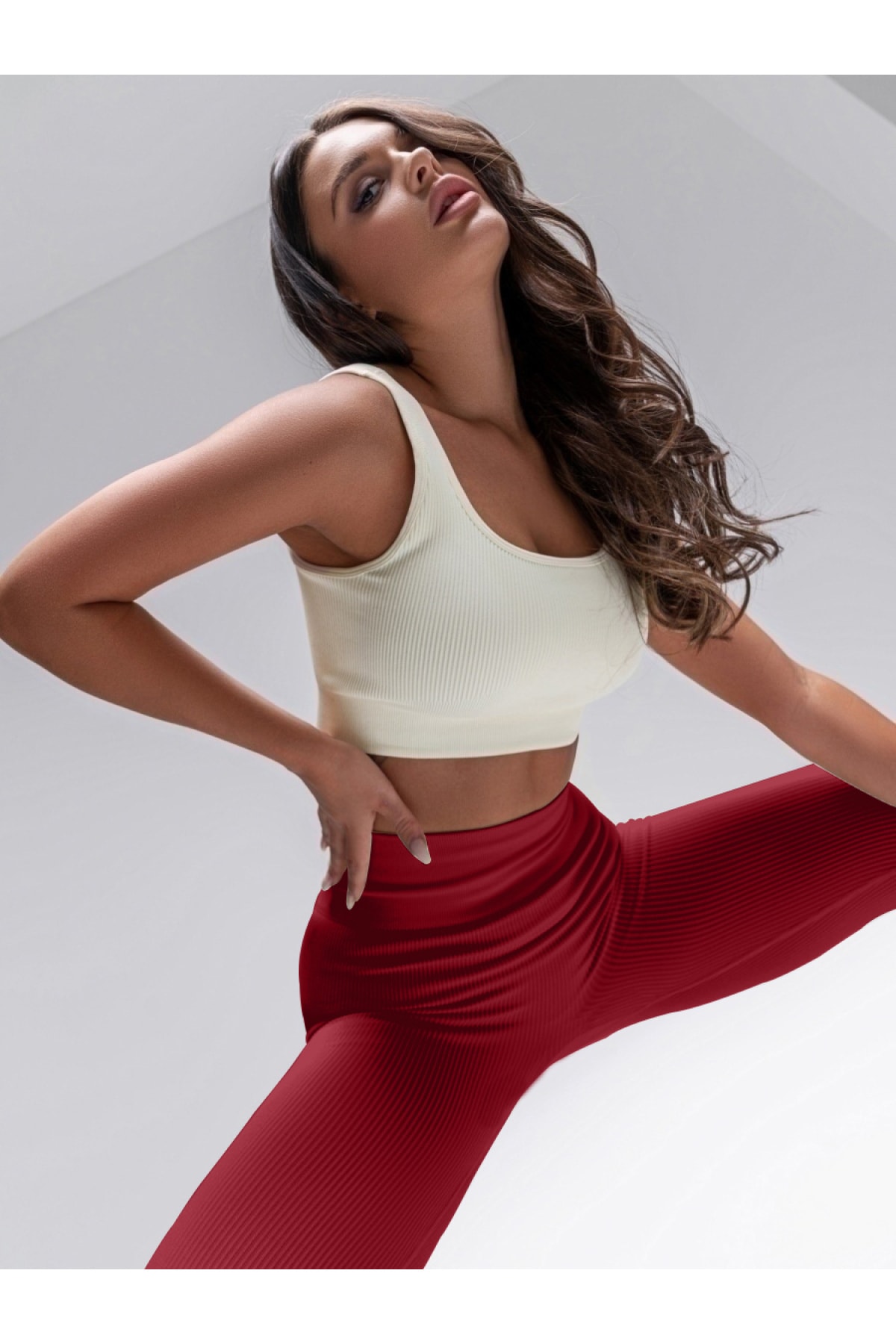 جوراب شلواری پشیا جوراب شلواری فاق بلند پارچه بافتنی بادوام بدون درز کلارت رنگ قرمز