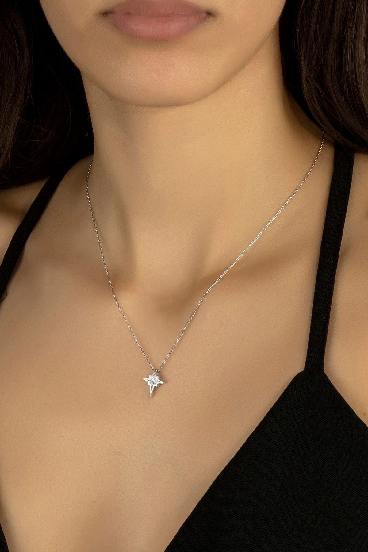 Kara Jewelry Swarovskı 925 Ayar Gümüş Kutup Yıldızı Temalı Kolye
