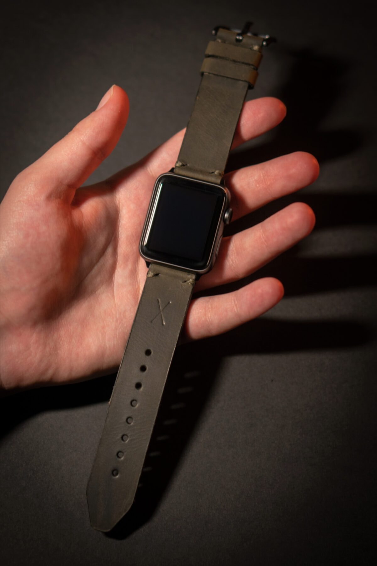 minimal X design Minimal X Apple Watch Kordonu 42/44 Mm - Haki Crazy Gerçek Deri & El Yapımı