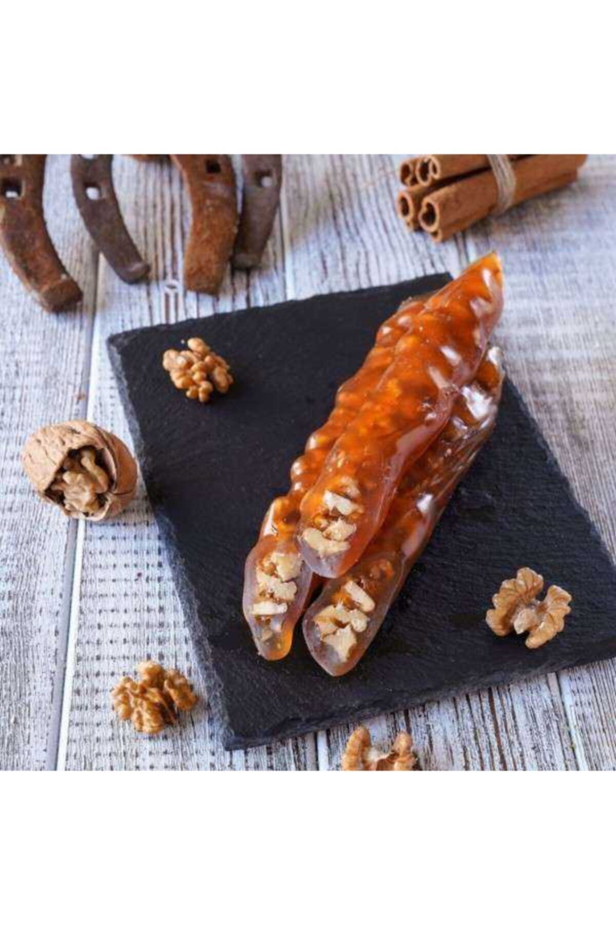 Yeni Uğur Cevizli Pekmezli Maraş Sucuğu 750 Gr