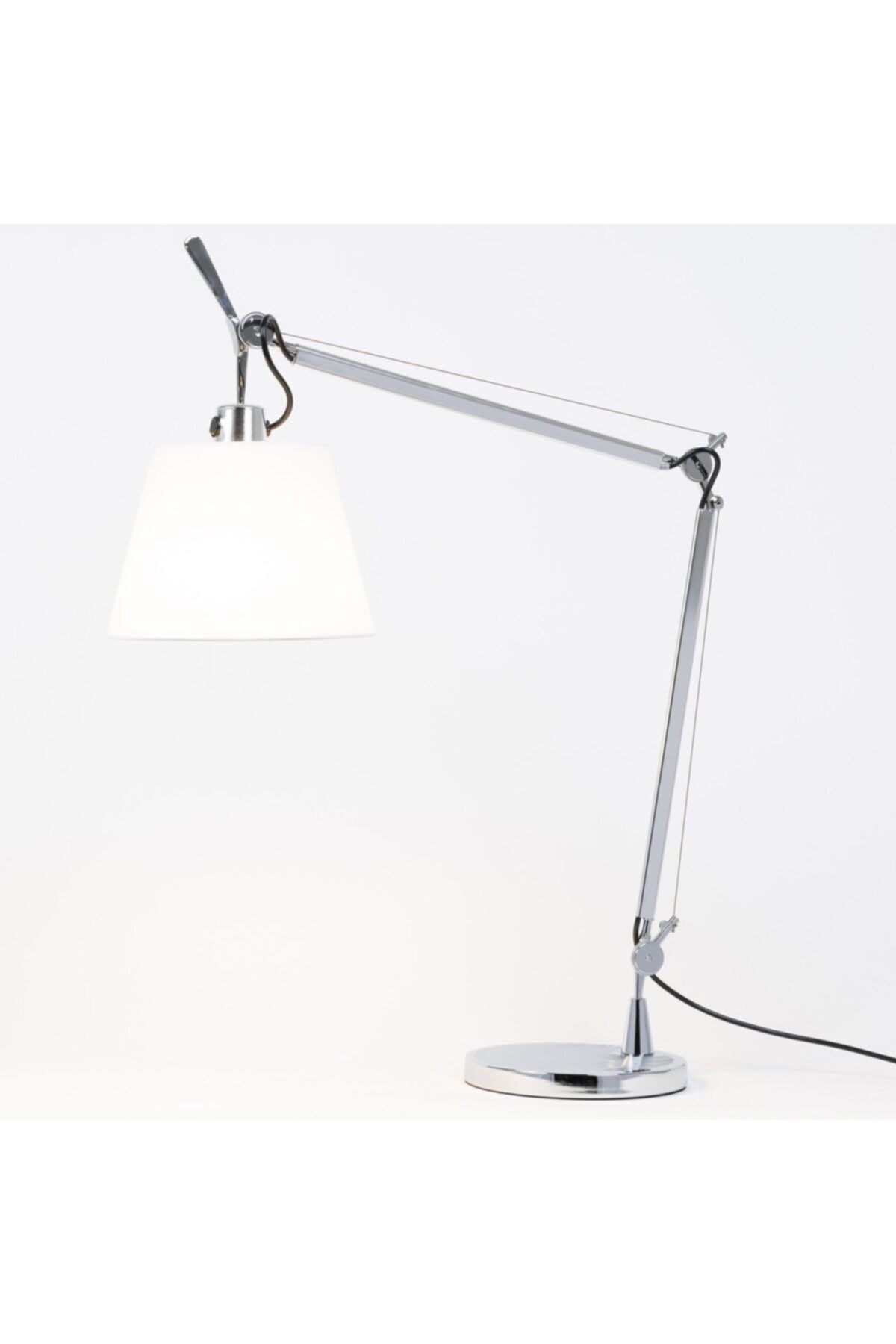 Bahar Metal Krom Masa Lambası