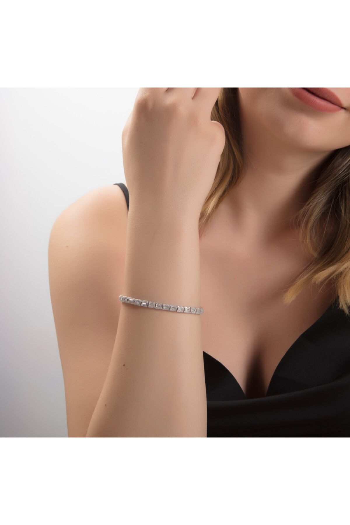 Tayan Jewellery Kadın 925 Ayar Gümüş Baget Swarovski Taşlı Su Yolu Bileklik