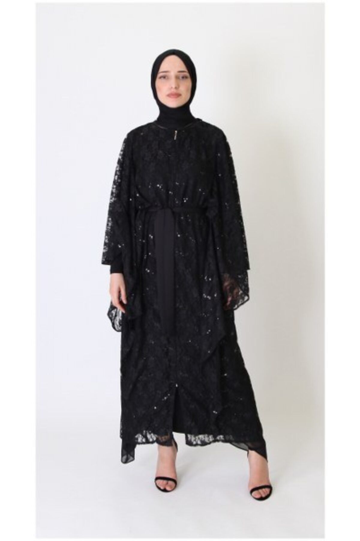 Essah Moda Kadın Siyah Simli Güpürlü Kaftan