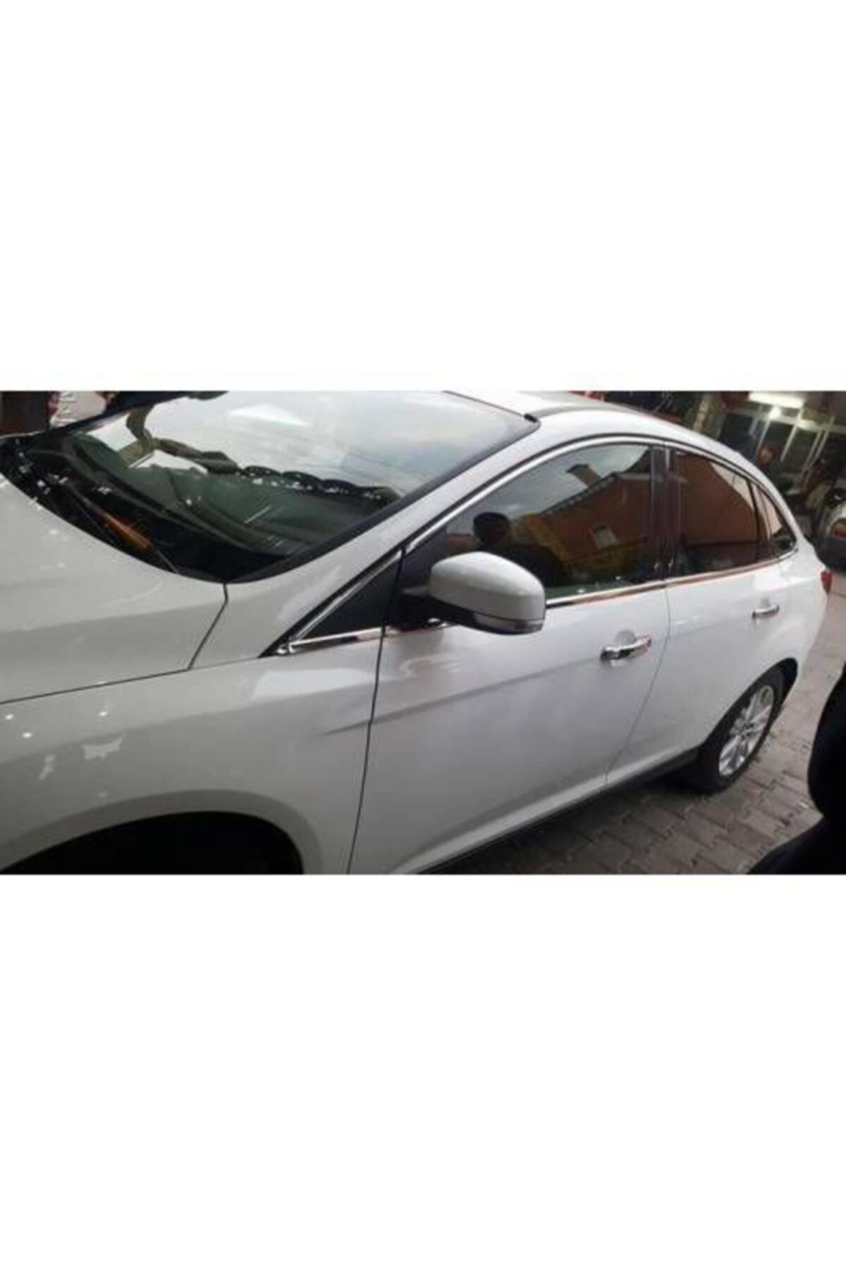 KROM Ford Focus 3 Sedan Üst Cam Çerçevesi 8 Parça 2011-2017 Arası