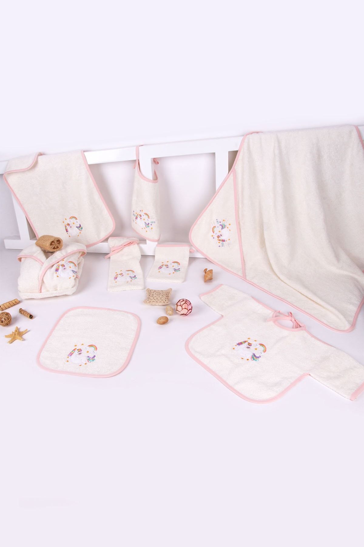 Baveno Kız Bebek Pembe Unicorn Nakışlı Yenidoğan  Hastane Çıkış Seti 8 Parça