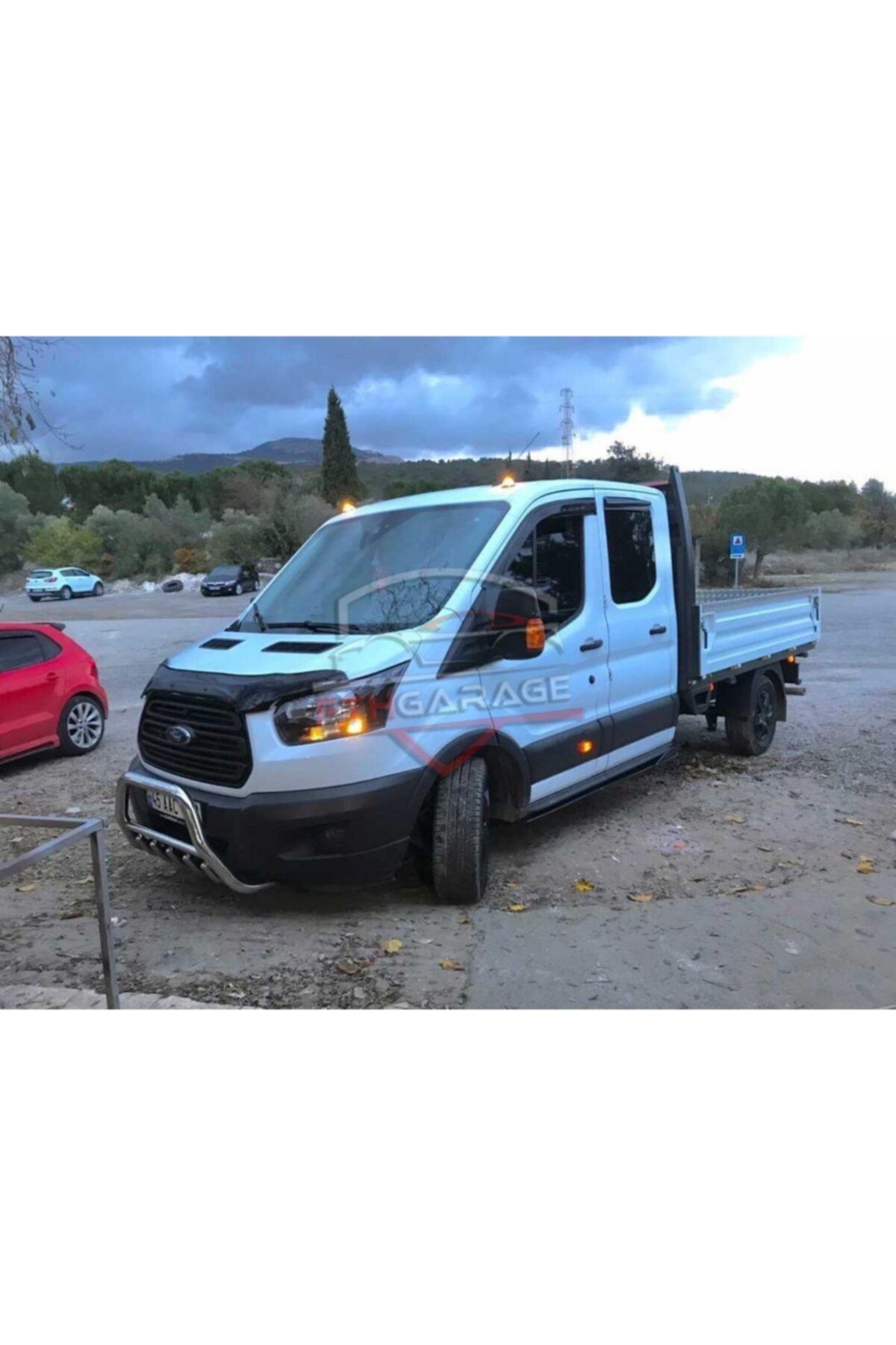 FTH GARAGE Ford Transit - Yan Marşpiyel Lipi Kulaklı Esnek Piano Black Renk