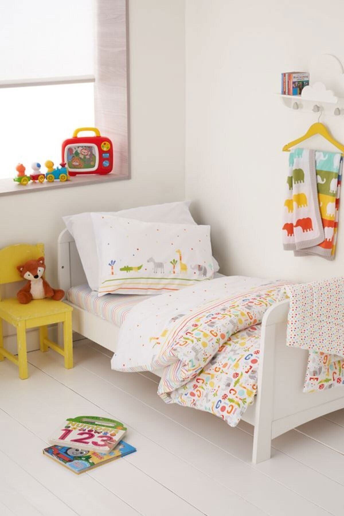 MOTHERCARE Çift Taraflı Bebek Nevresim Takımı Hello Friend